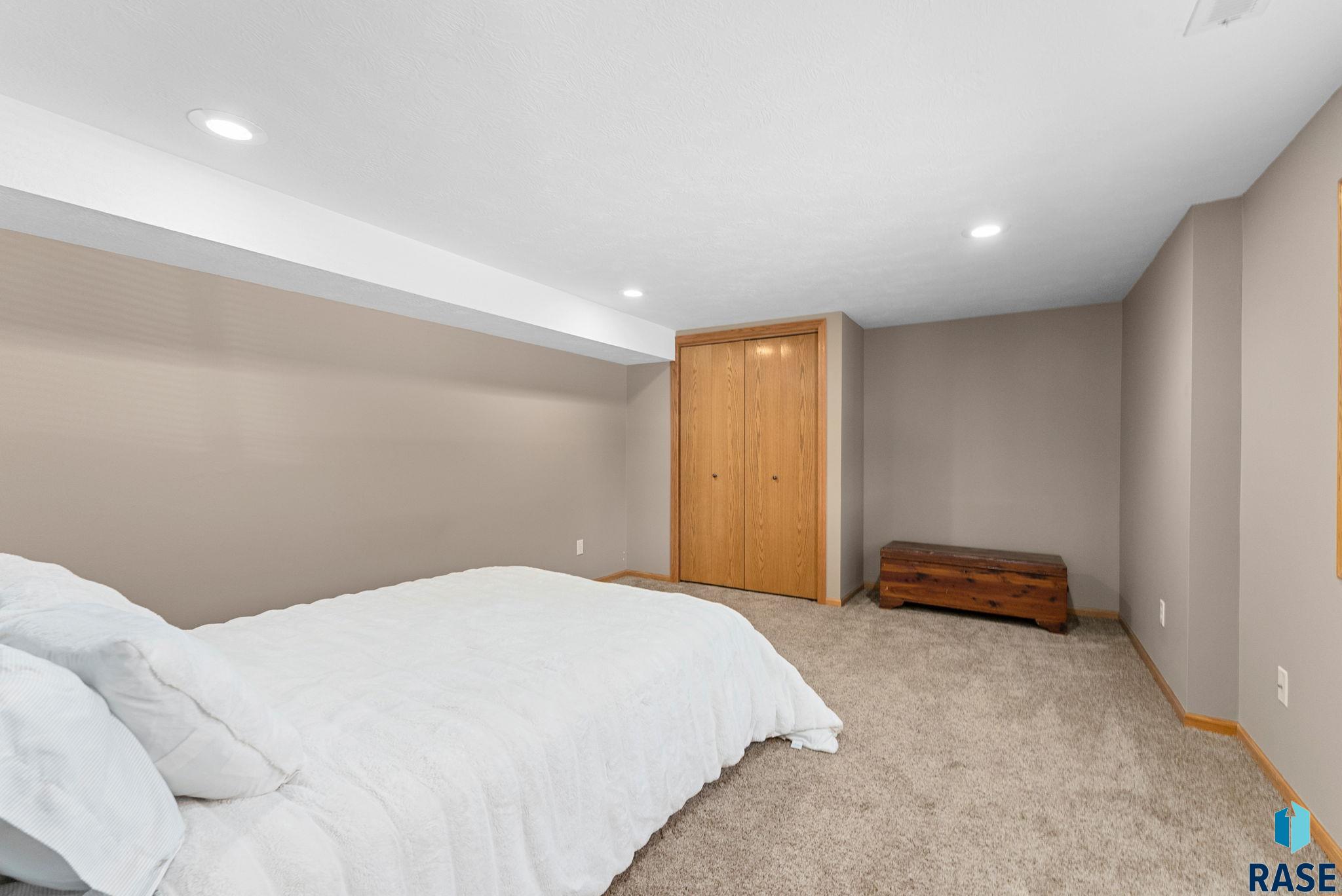 2900 S Kinkade Ave Avenue, Sioux Falls, New Jersey image 43