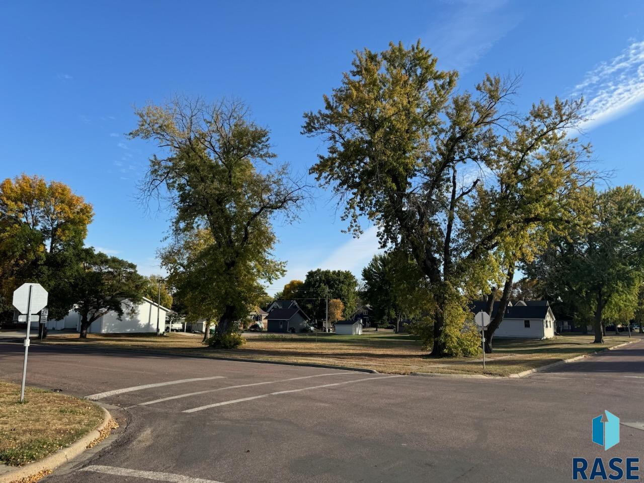 111 W Elm St Street, Beresford, South Dakota image 1