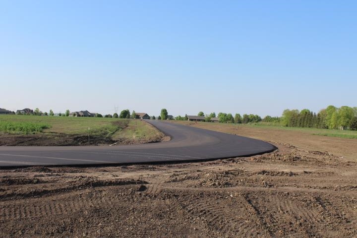 Meadowlark Ct Court, Harrisburg, South Dakota image 4