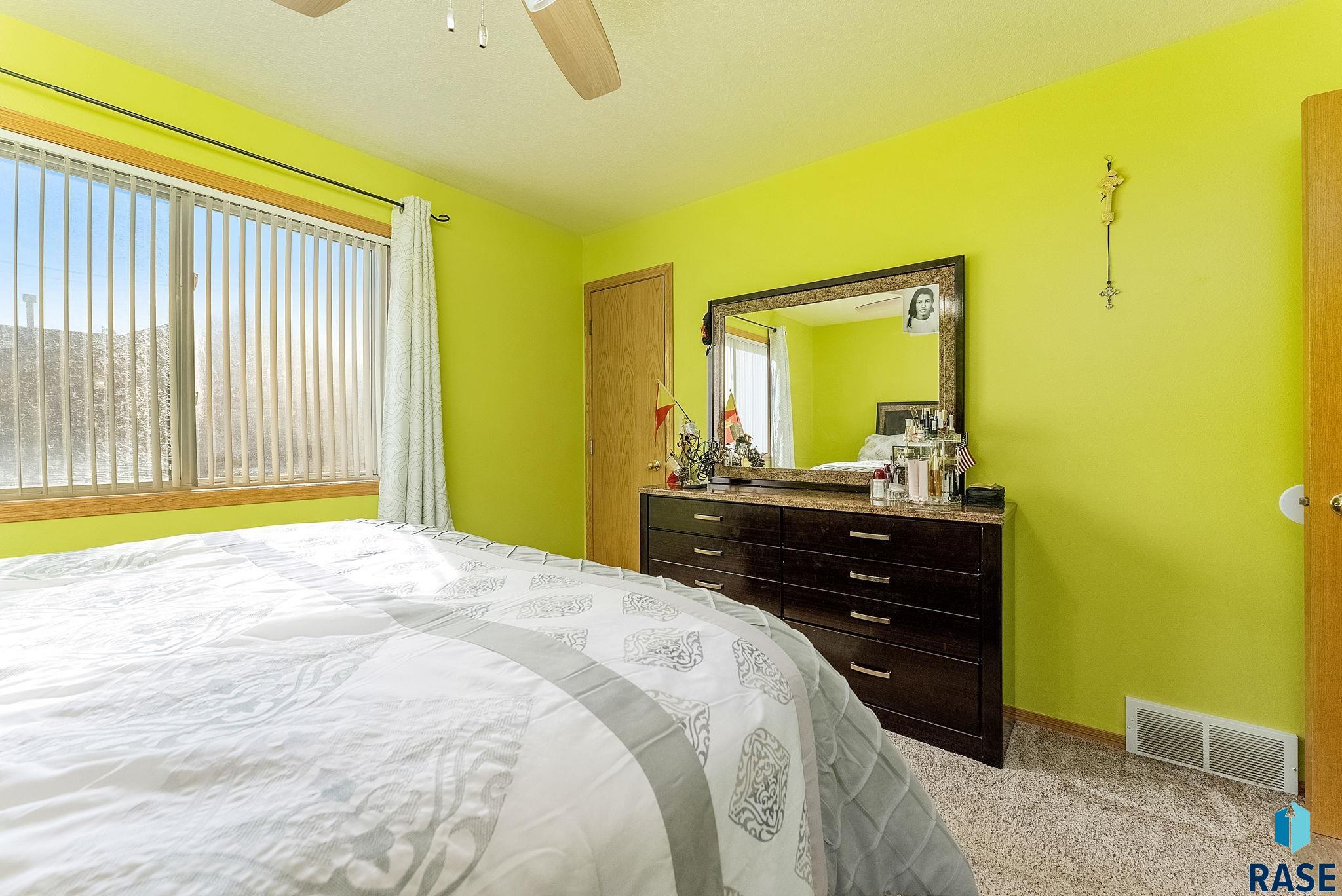 4435 E 38th St Street, Sioux Falls, South Dakota image 12