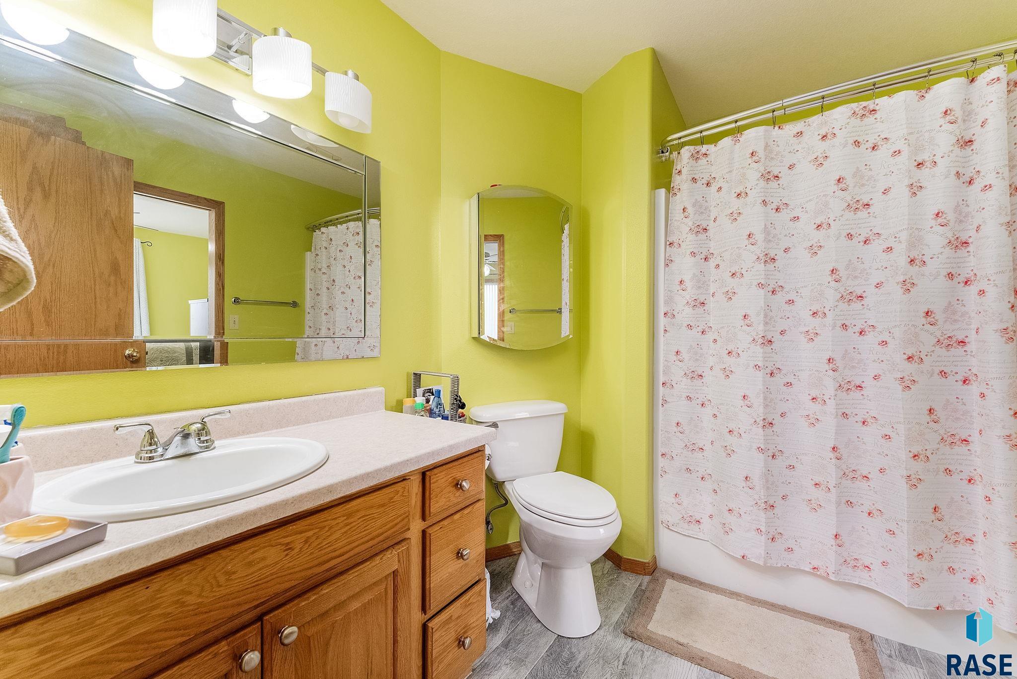 4435 E 38th St Street, Sioux Falls, South Dakota image 15