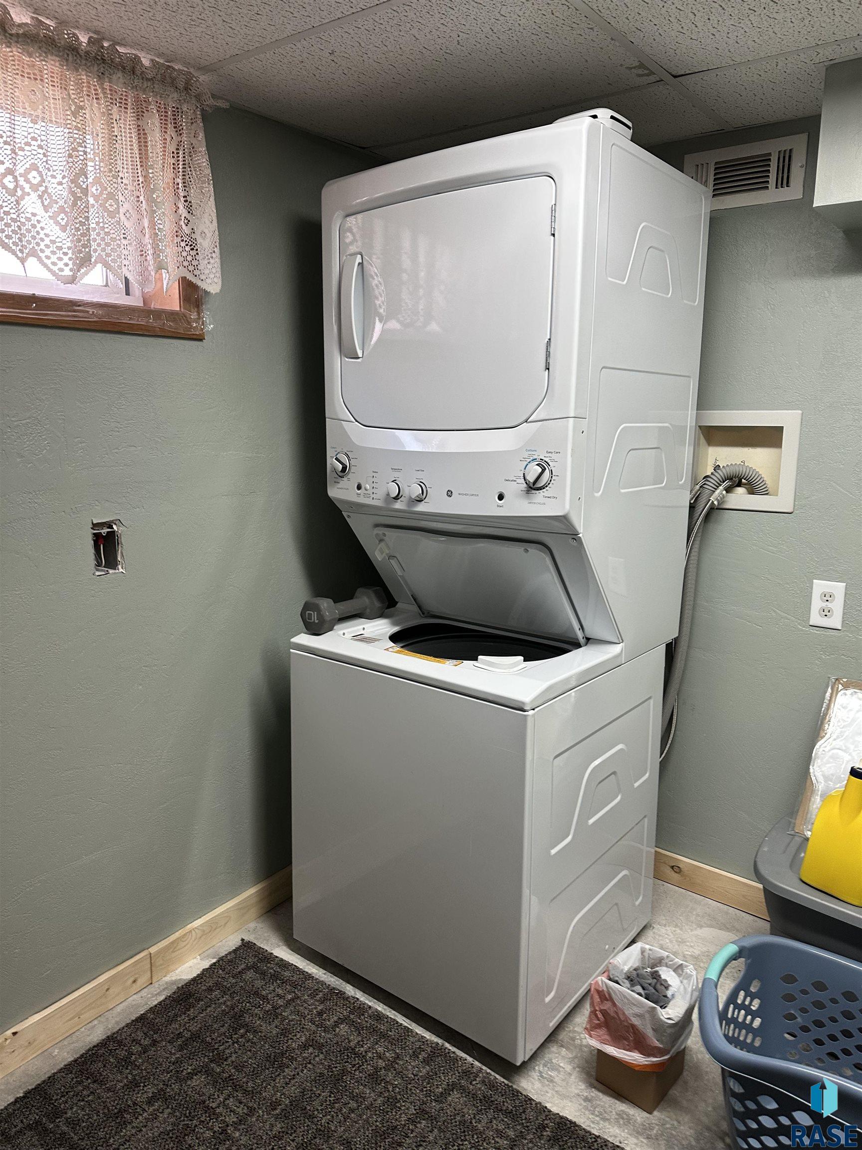 533 S Poplar St Street, Freeman, New Jersey image 41