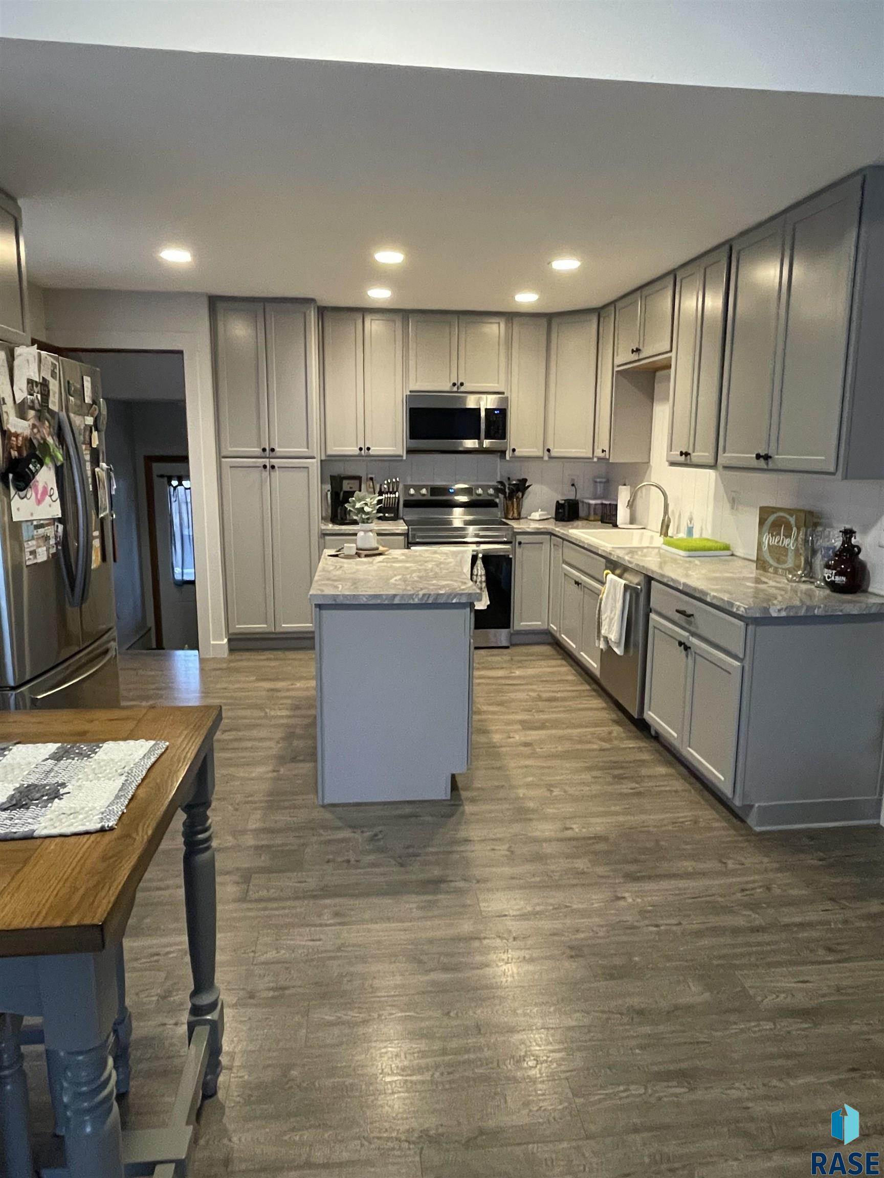 533 S Poplar St Street, Freeman, New Jersey image 15