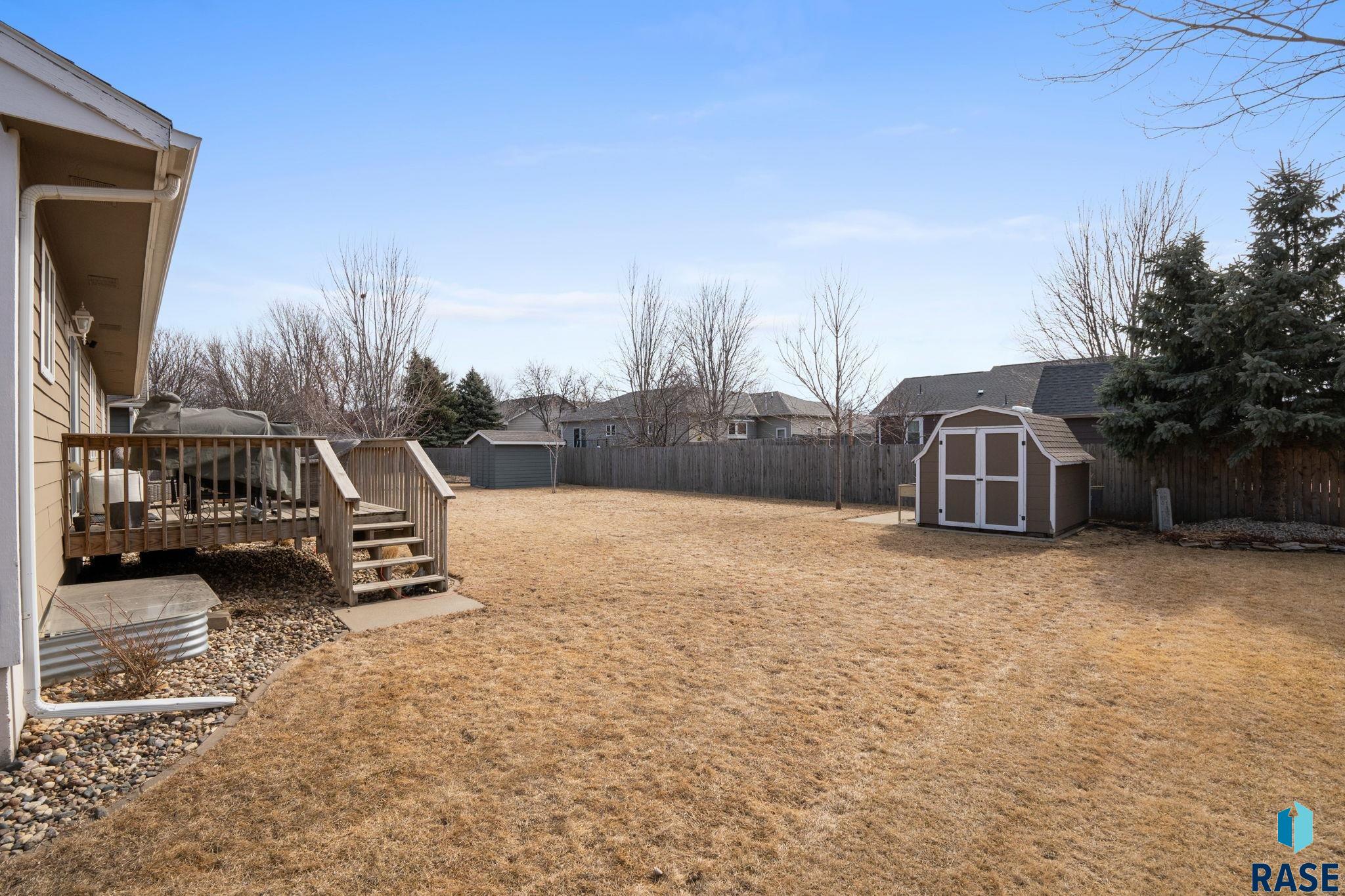 1175 Sunset Dr Drive, Beresford, South Dakota image 6