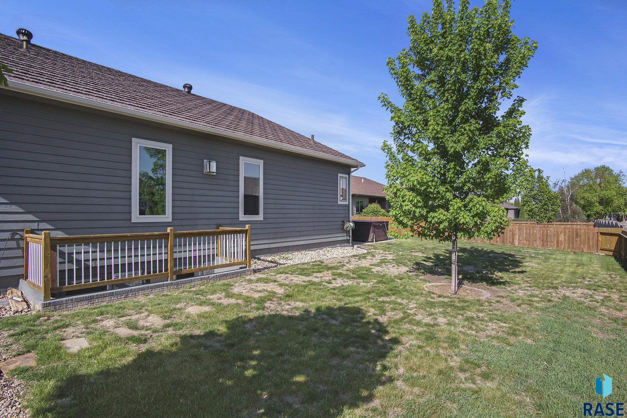 2405 E Yorkshire St Street, Sioux Falls, New Jersey image 33