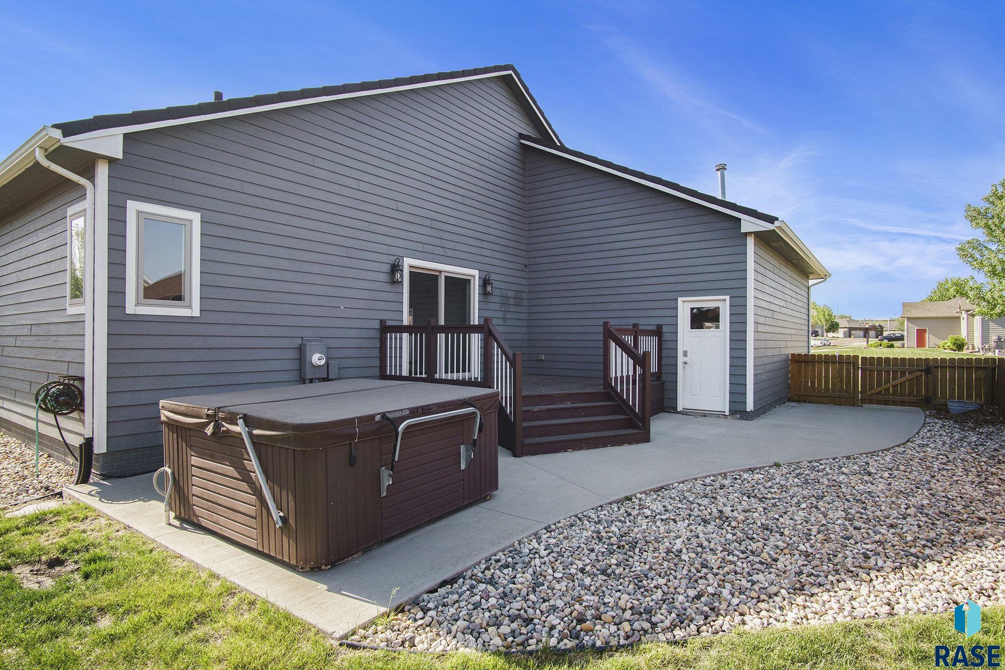 2405 E Yorkshire St Street, Sioux Falls, New Jersey image 32