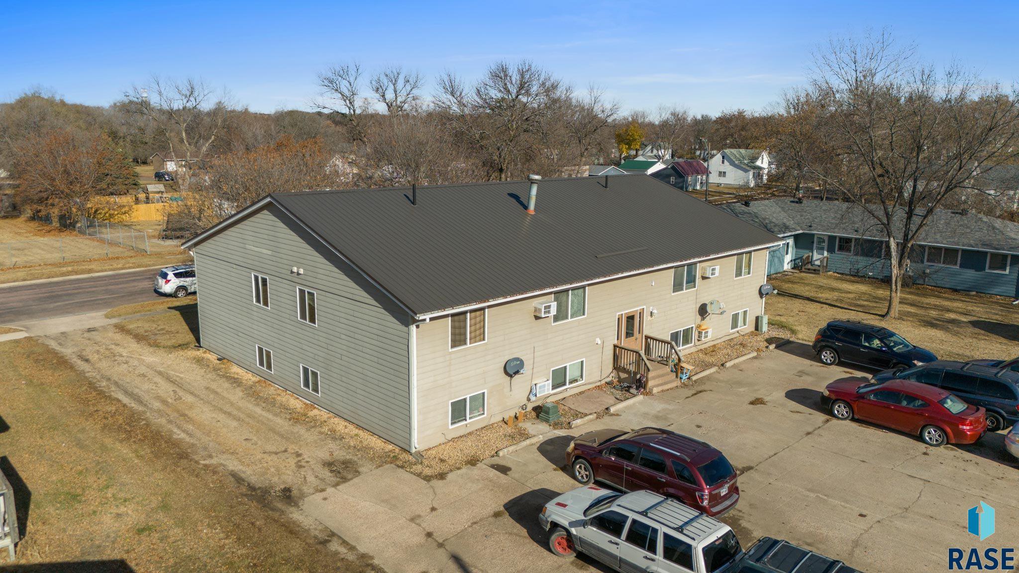 Flandreau, South Dakota 57028, United States, 16 Bedrooms Bedrooms, ,8 BathroomsBathrooms,Residential,Active,126485