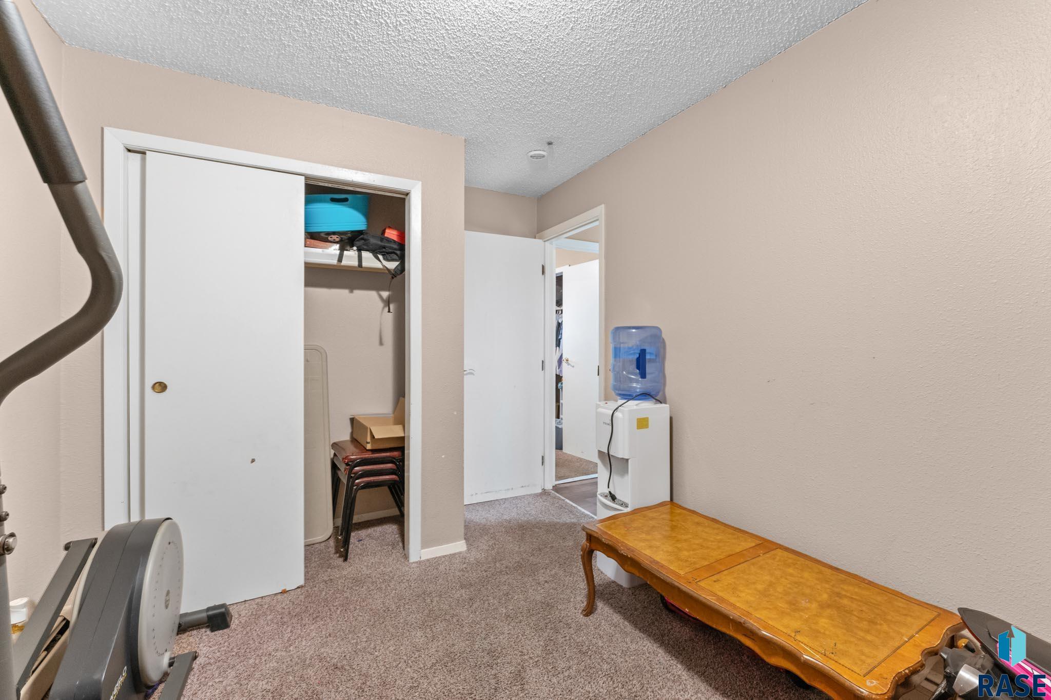 Flandreau, South Dakota 57028, United States, 16 Bedrooms Bedrooms, ,8 BathroomsBathrooms,Residential,Active,126485