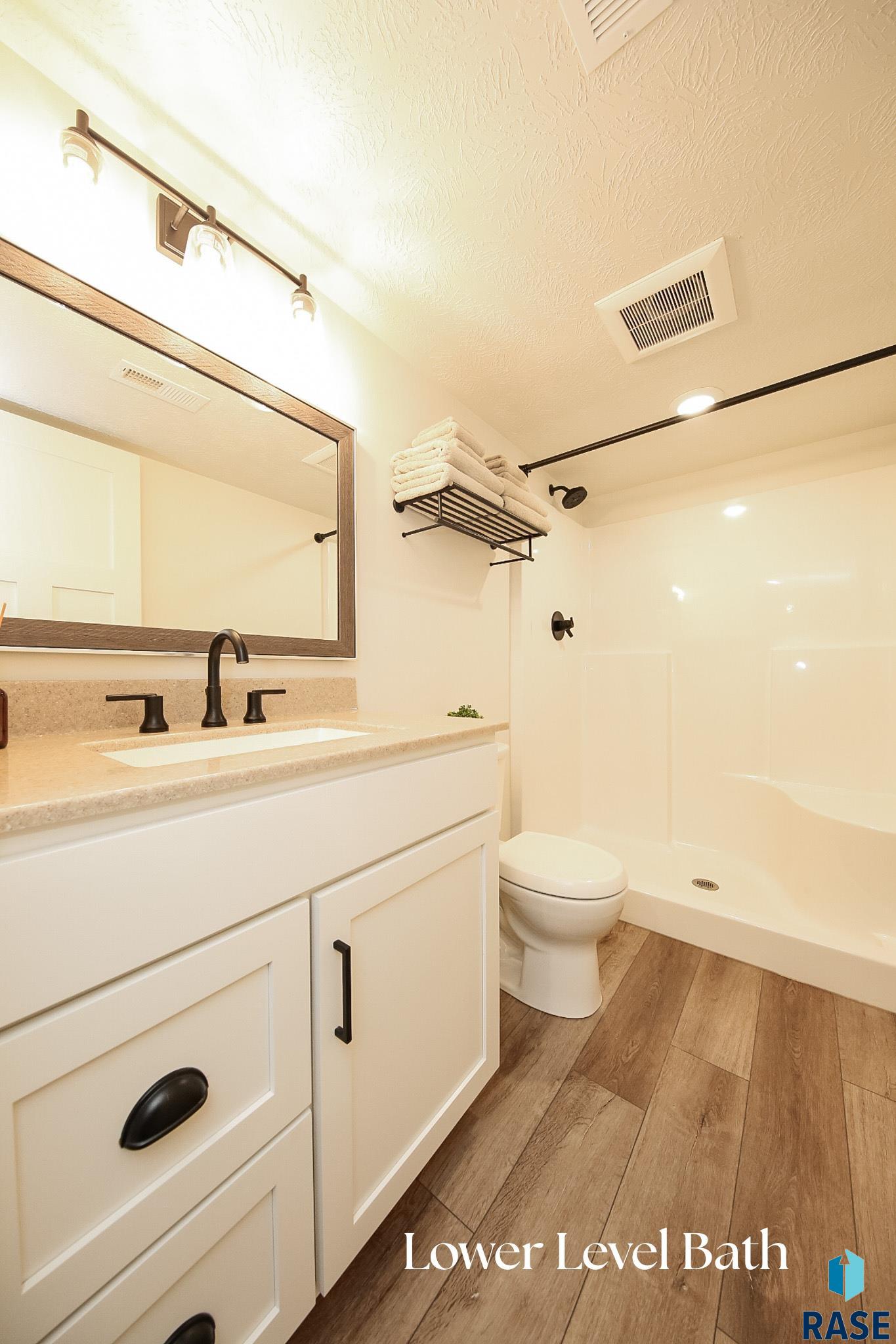 700 N Grant St Street, Canton, New Jersey image 27