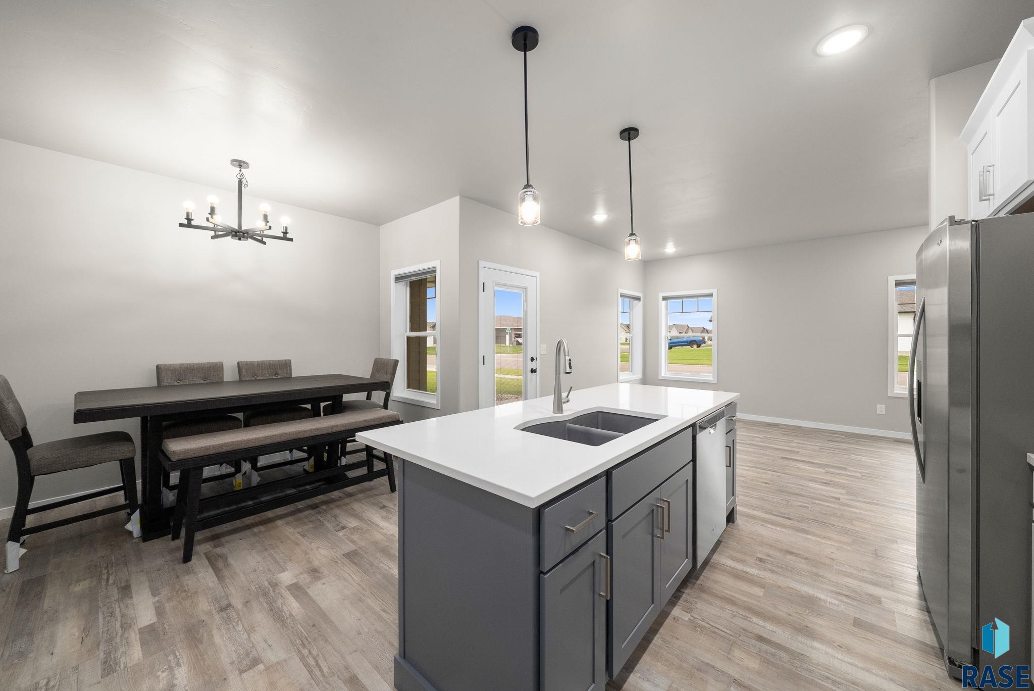 9001 W Rathburn St Street, Sioux Falls, South Dakota image 8