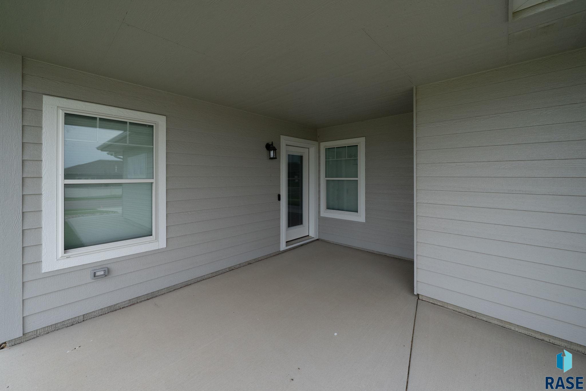 9001 W Rathburn St Street, Sioux Falls, South Dakota image 3