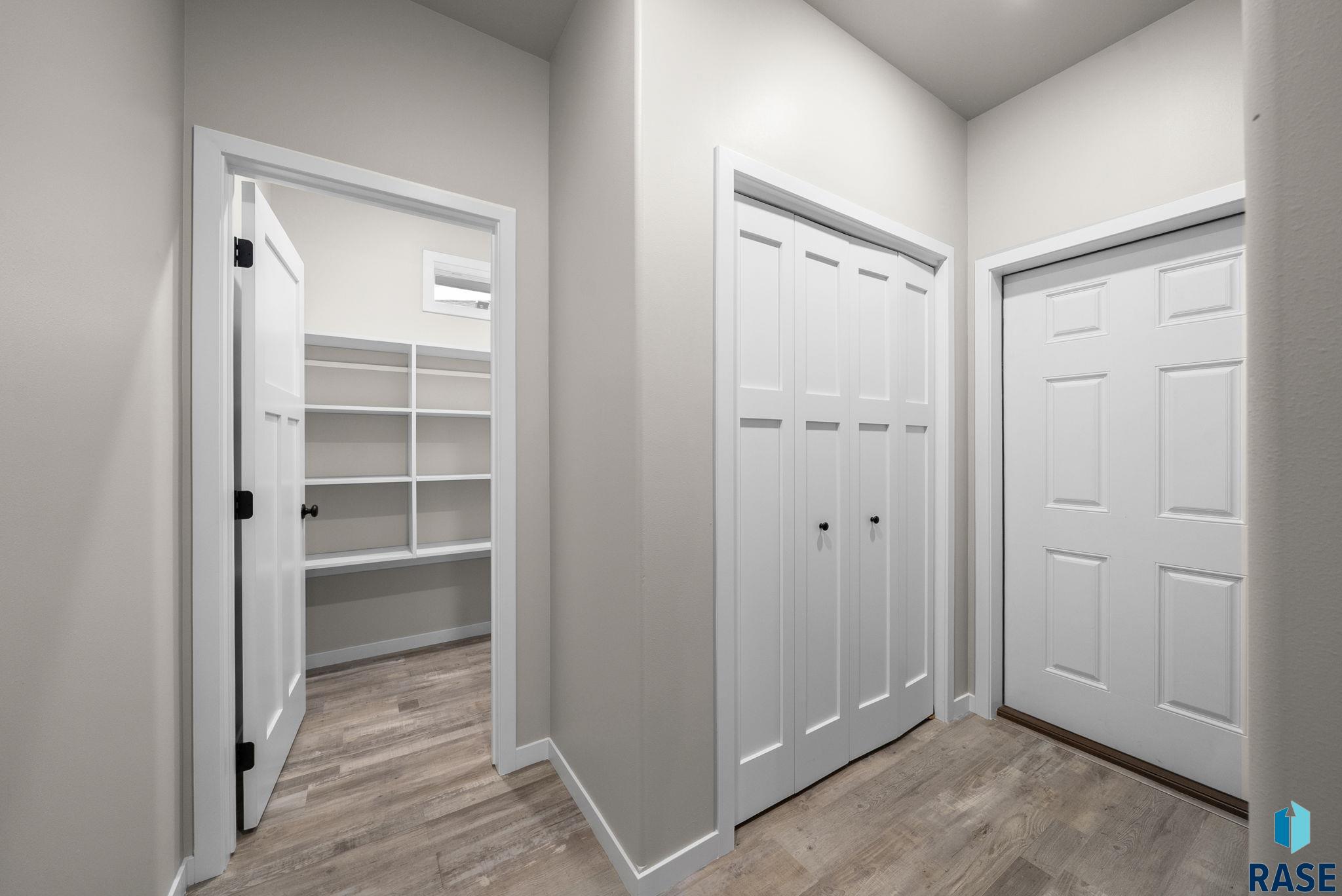 9001 W Rathburn St Street, Sioux Falls, South Dakota image 31