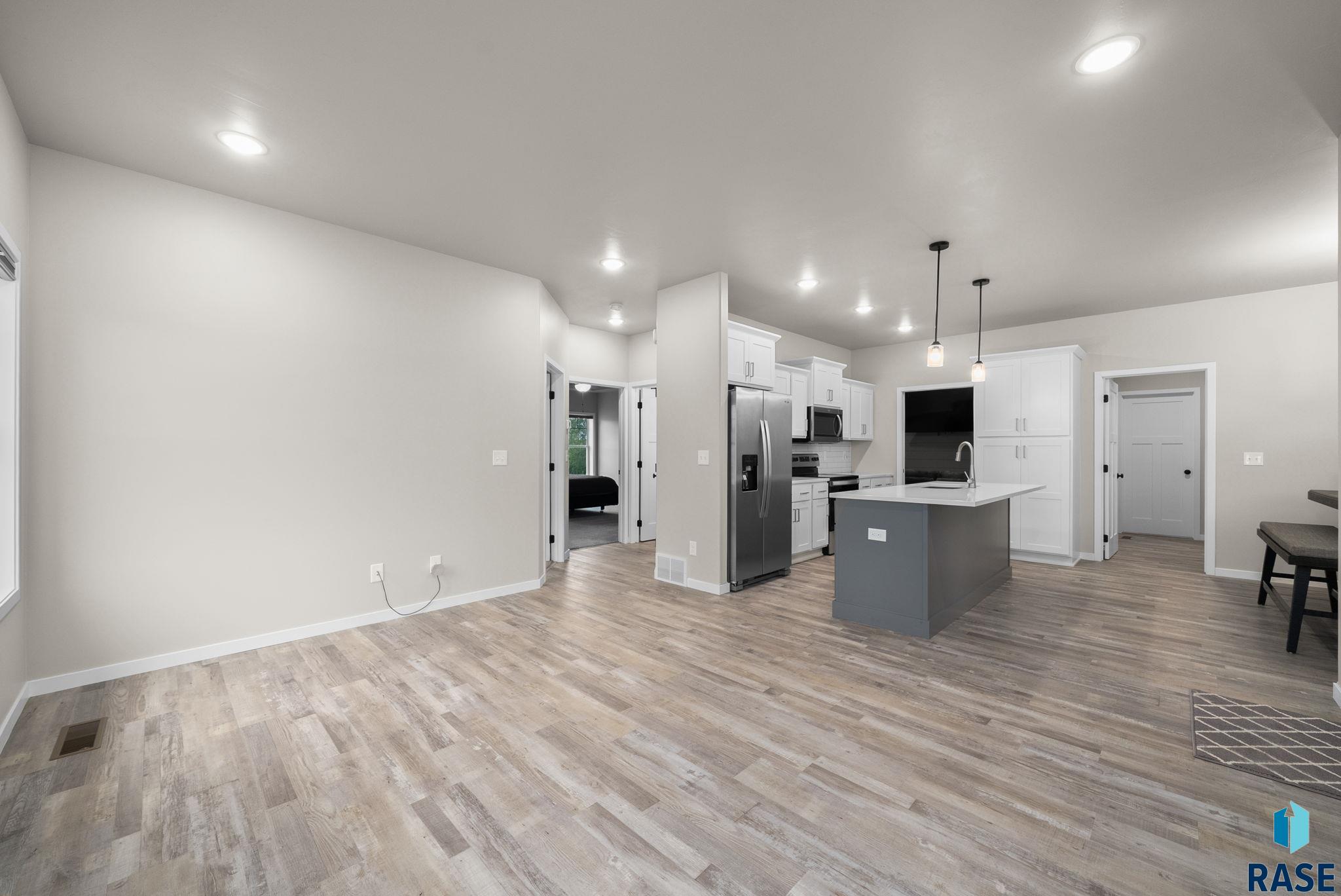 9001 W Rathburn St Street, Sioux Falls, South Dakota image 7