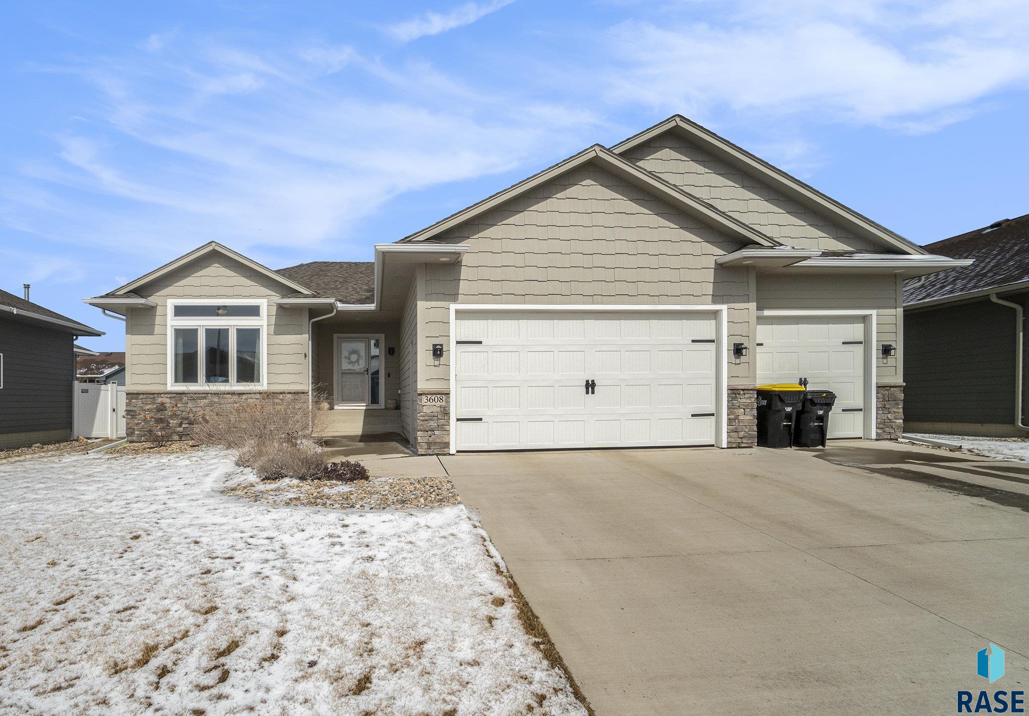 3608 E Prairie Wind St Street, Sioux Falls, South Dakota image 2
