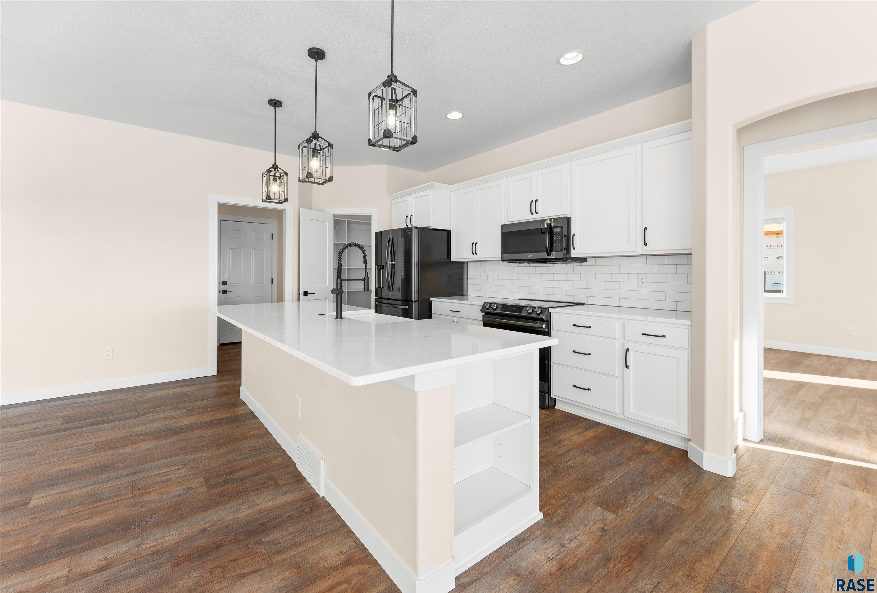 8320 E Wicker Ct Court, Sioux Falls, South Dakota image 12