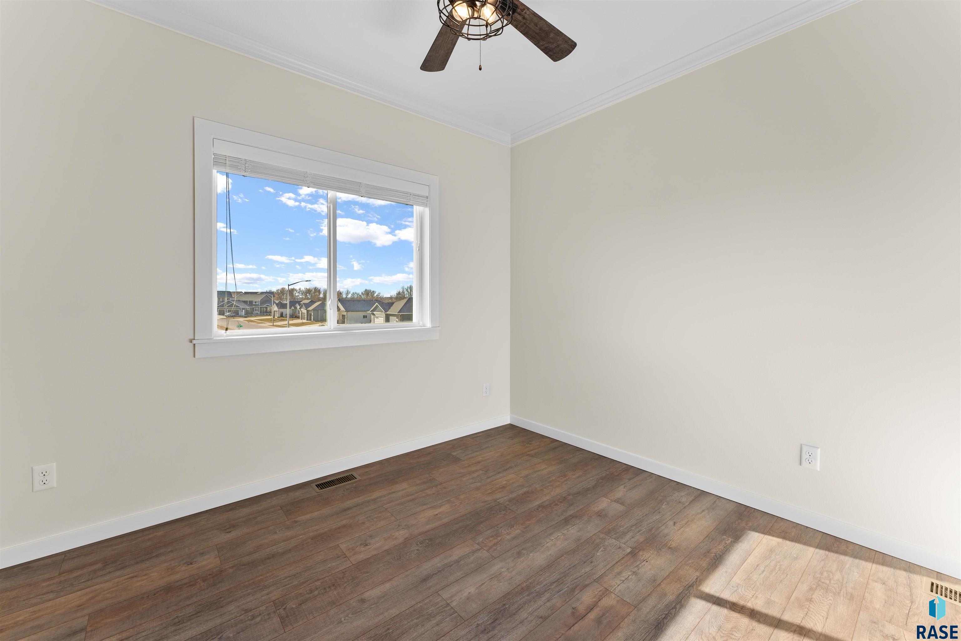 8320 E Wicker Ct Court, Sioux Falls, South Dakota image 27