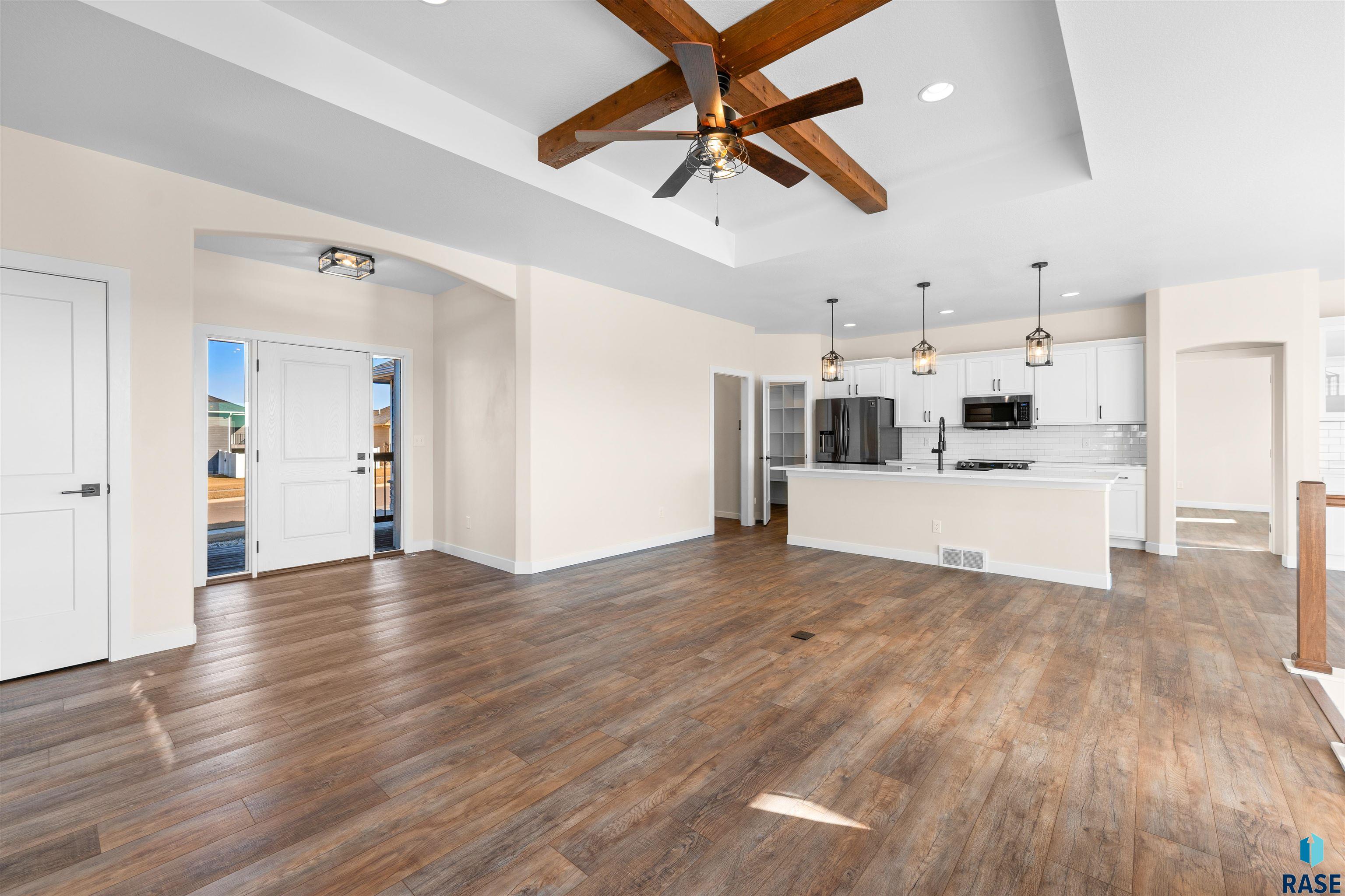 8320 E Wicker Ct Court, Sioux Falls, South Dakota image 9