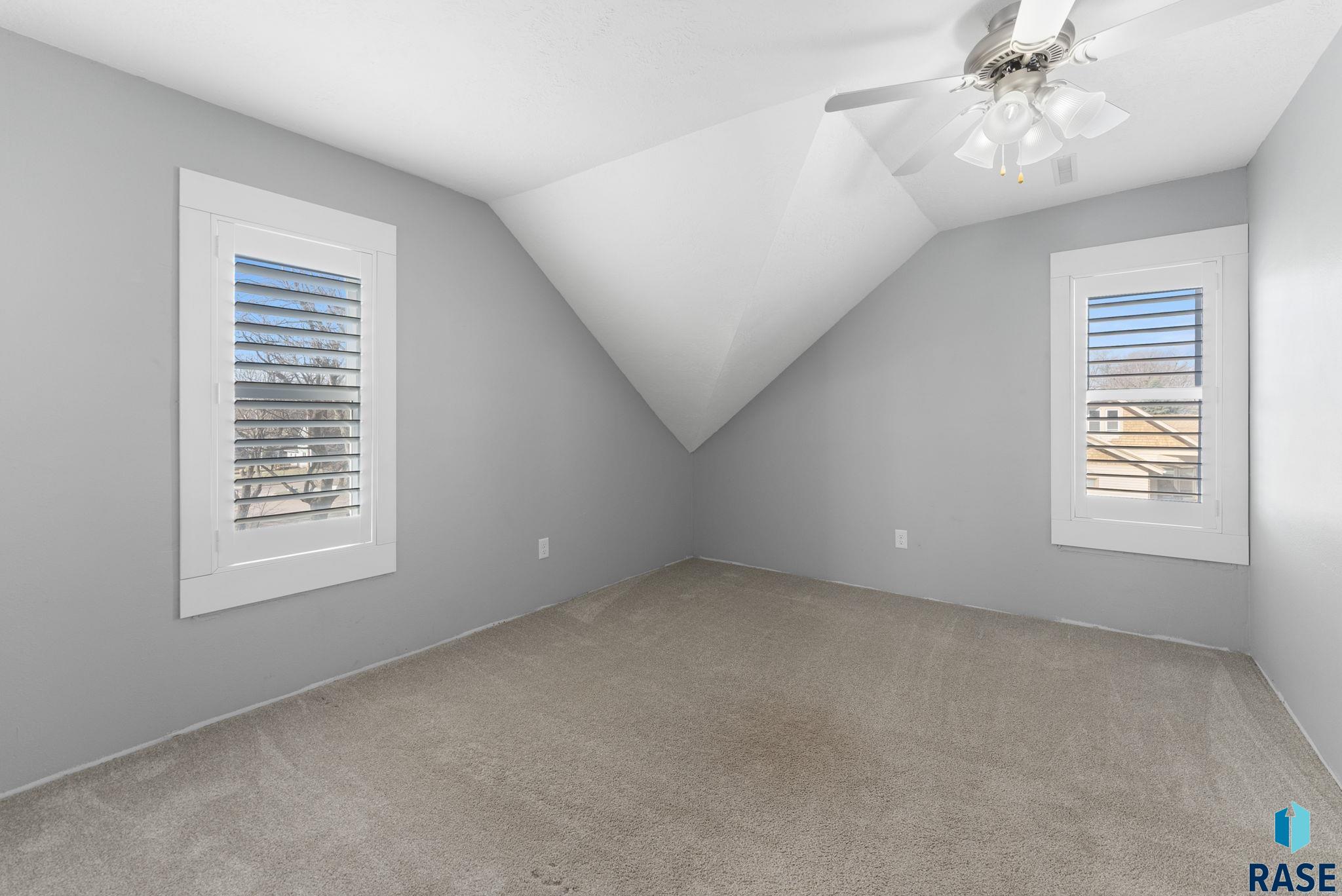 201 S Washington St Street, Humboldt, South Dakota image 24