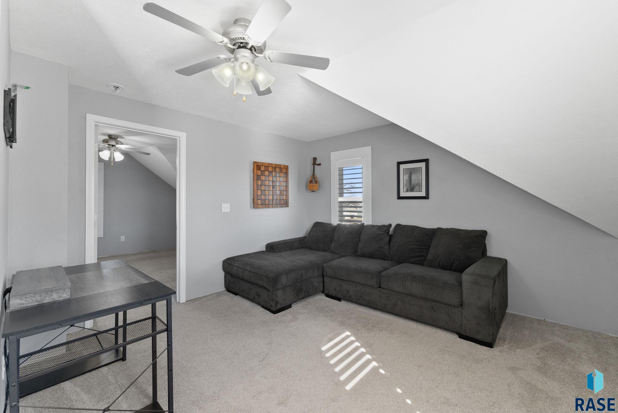 201 S Washington St Street, Humboldt, South Dakota image 11