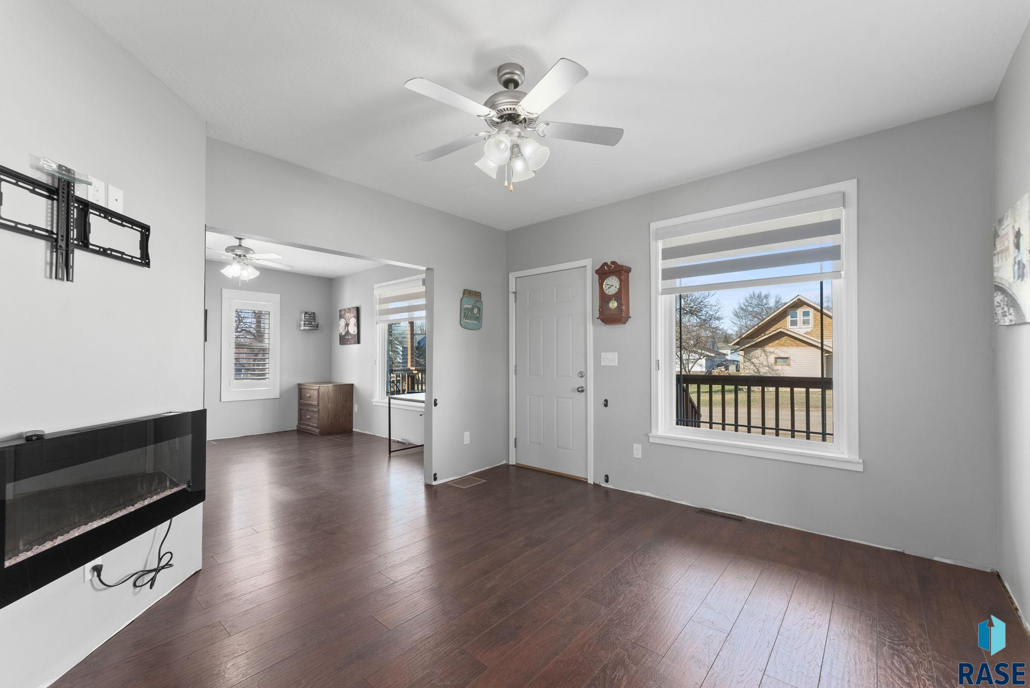 201 S Washington St Street, Humboldt, South Dakota image 16