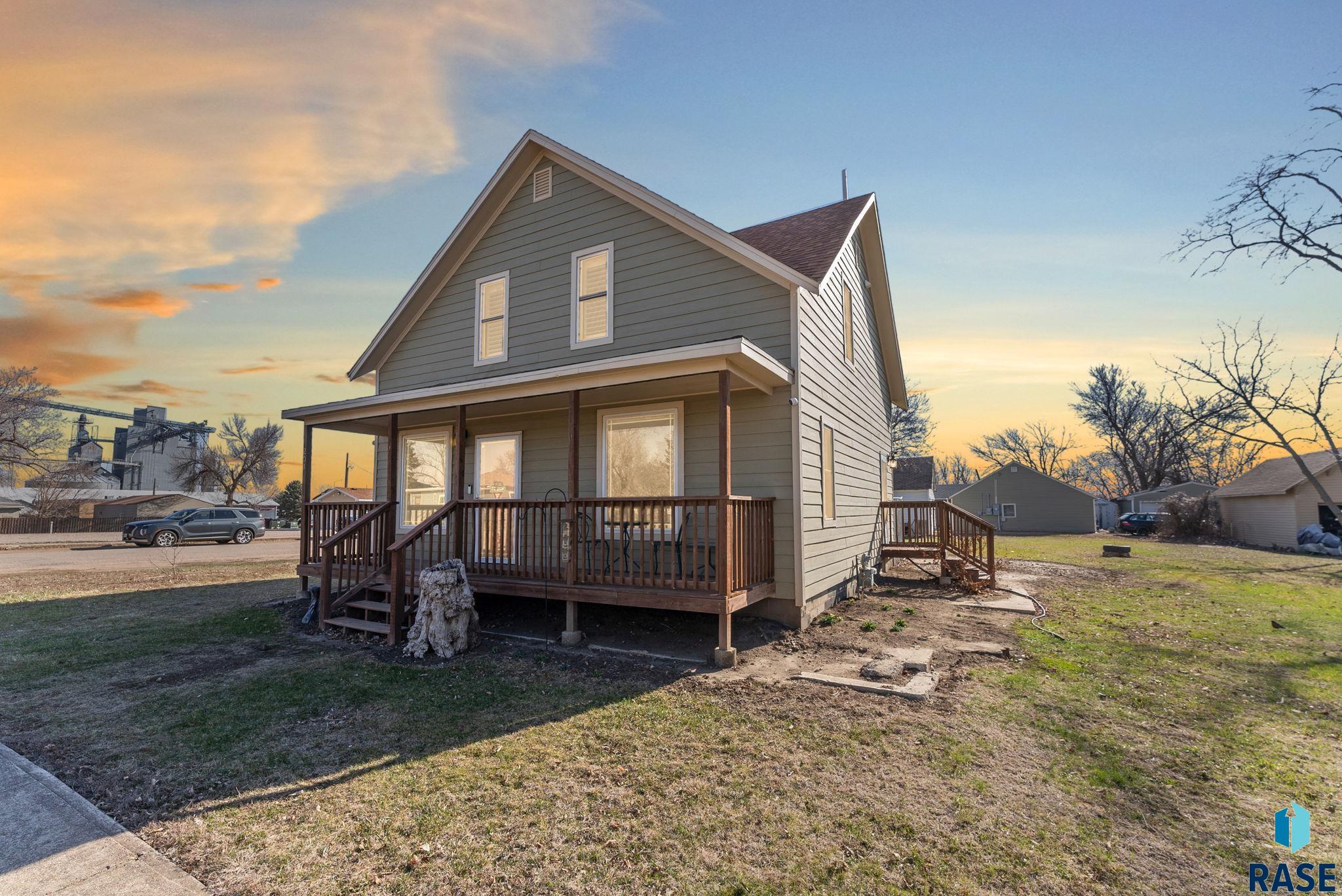 201 S Washington St Street, Humboldt, South Dakota image 1