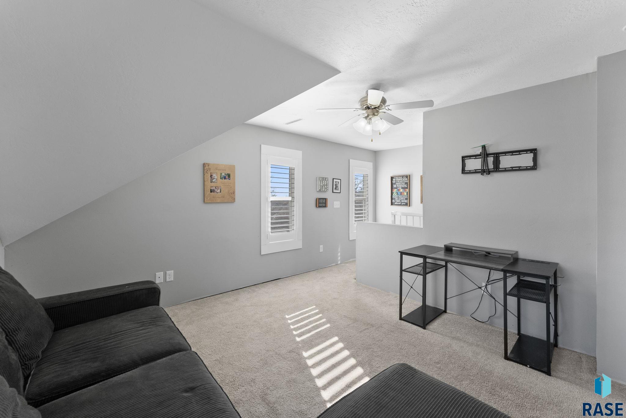 201 S Washington St Street, Humboldt, South Dakota image 19