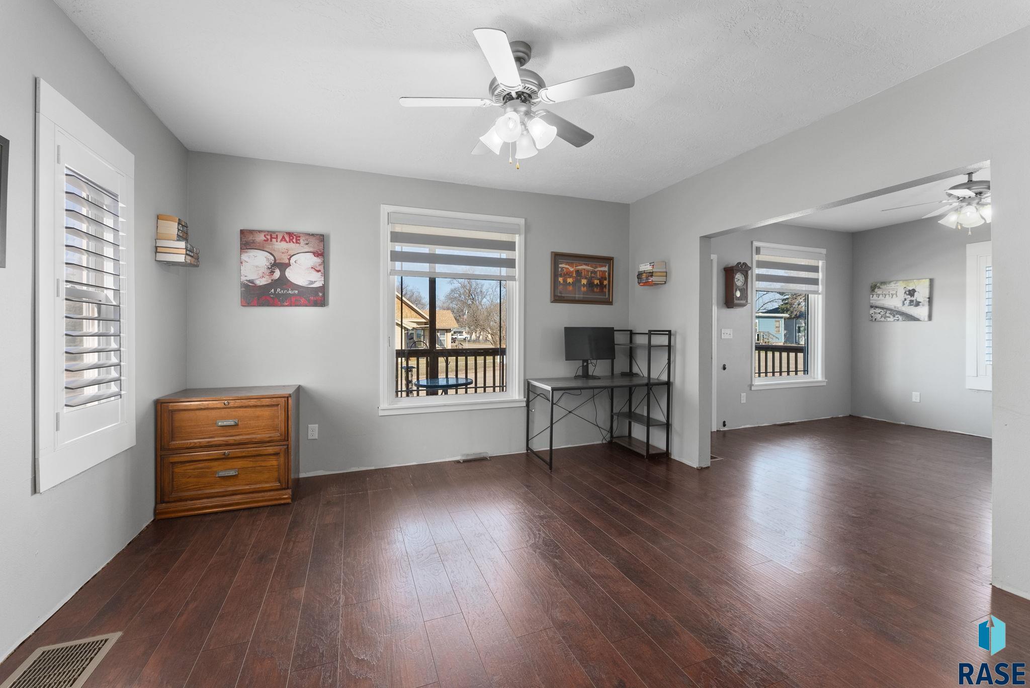 201 S Washington St Street, Humboldt, South Dakota image 13