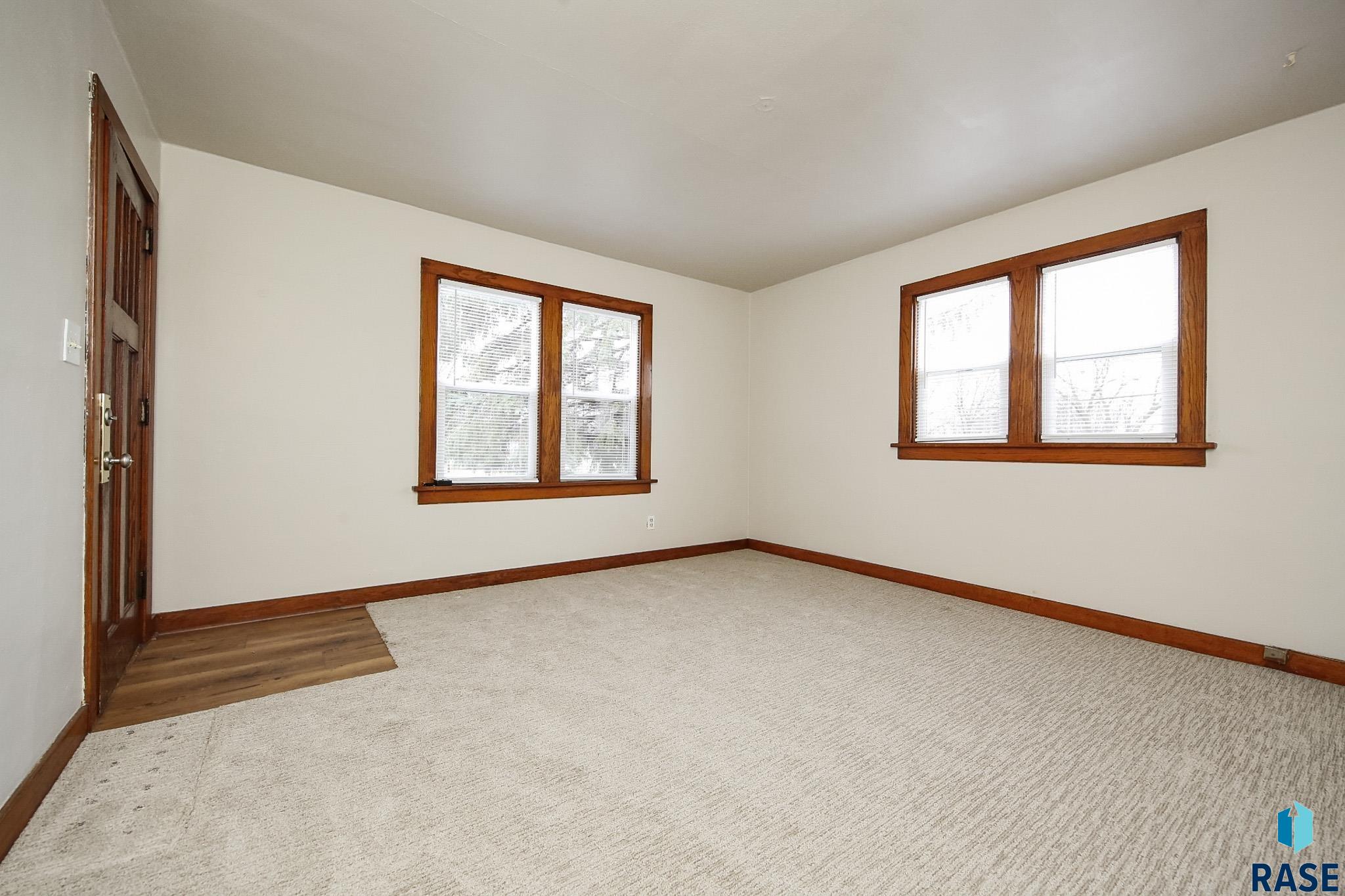 1330 W 14th St Street, Sioux Falls, South Dakota image 12