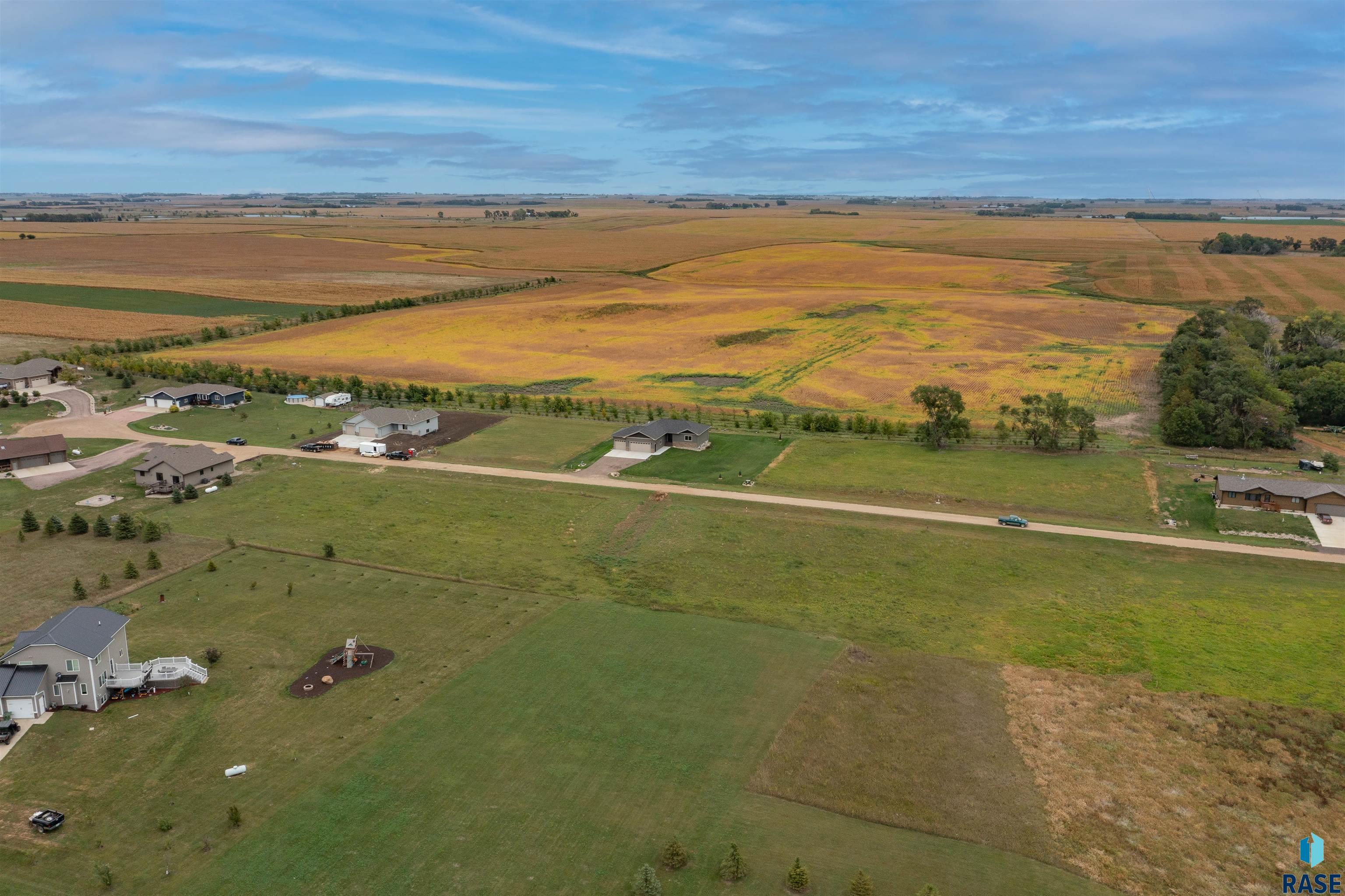 Lot 15 Reed Ct Court, Canistota, South Dakota image 1