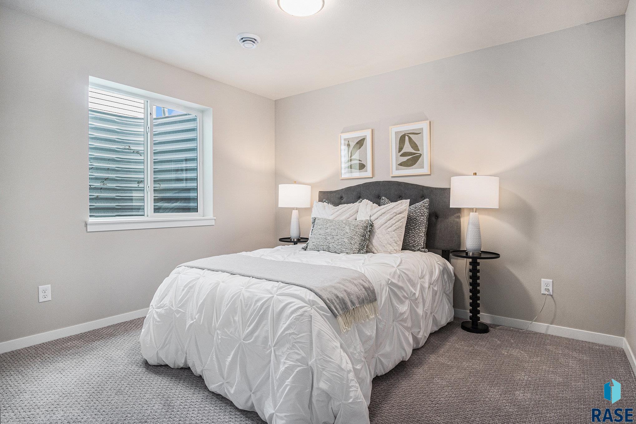 5301 E Lumin St Street, Sioux Falls, New Jersey image 13