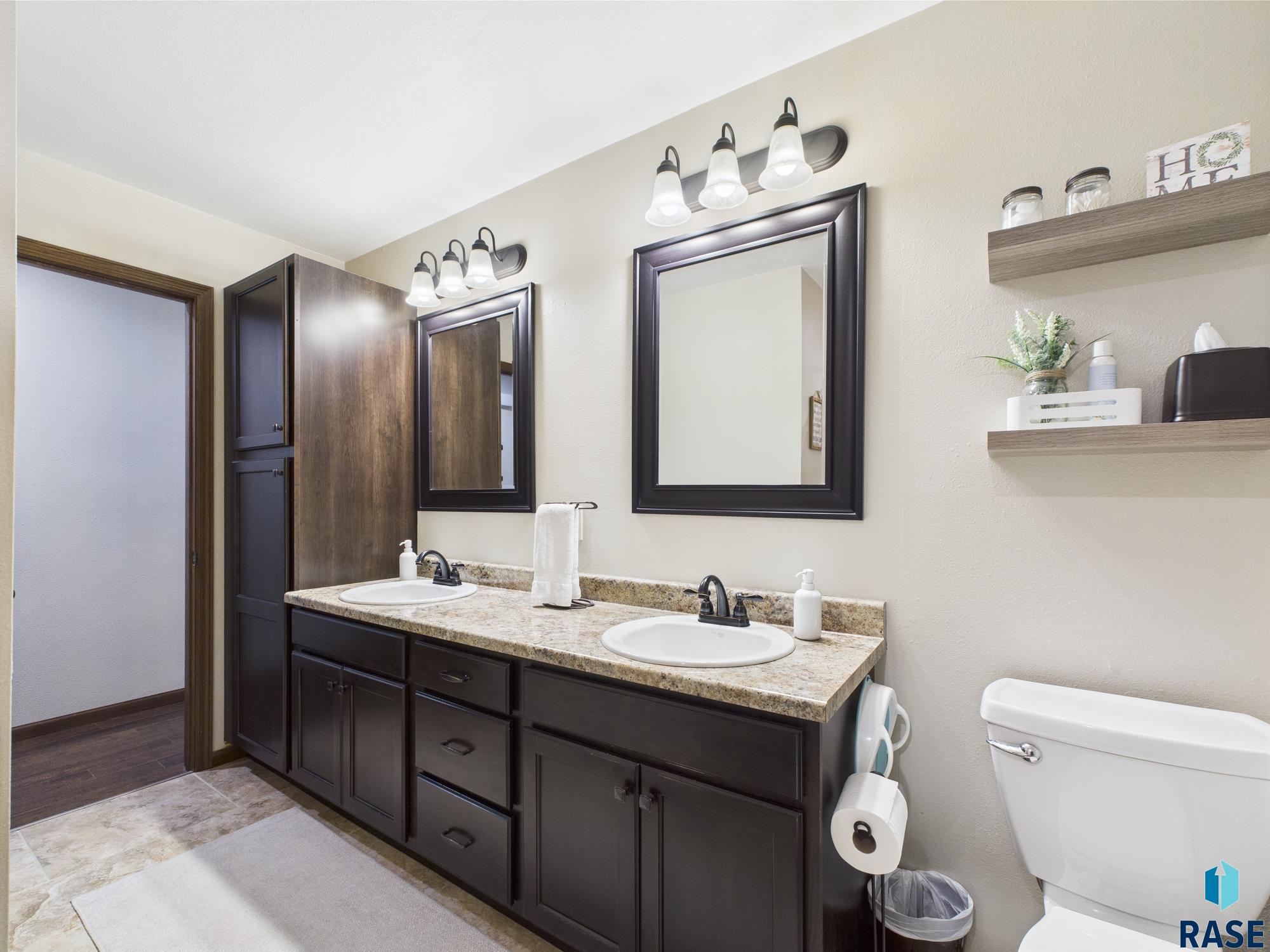 4704 W 38th St Street, Sioux Falls, New Jersey image 20