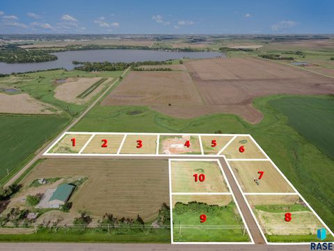 Vacant Land For Sale - 2140 Harvest Creek Lane<br/> Madison, SD 57042
