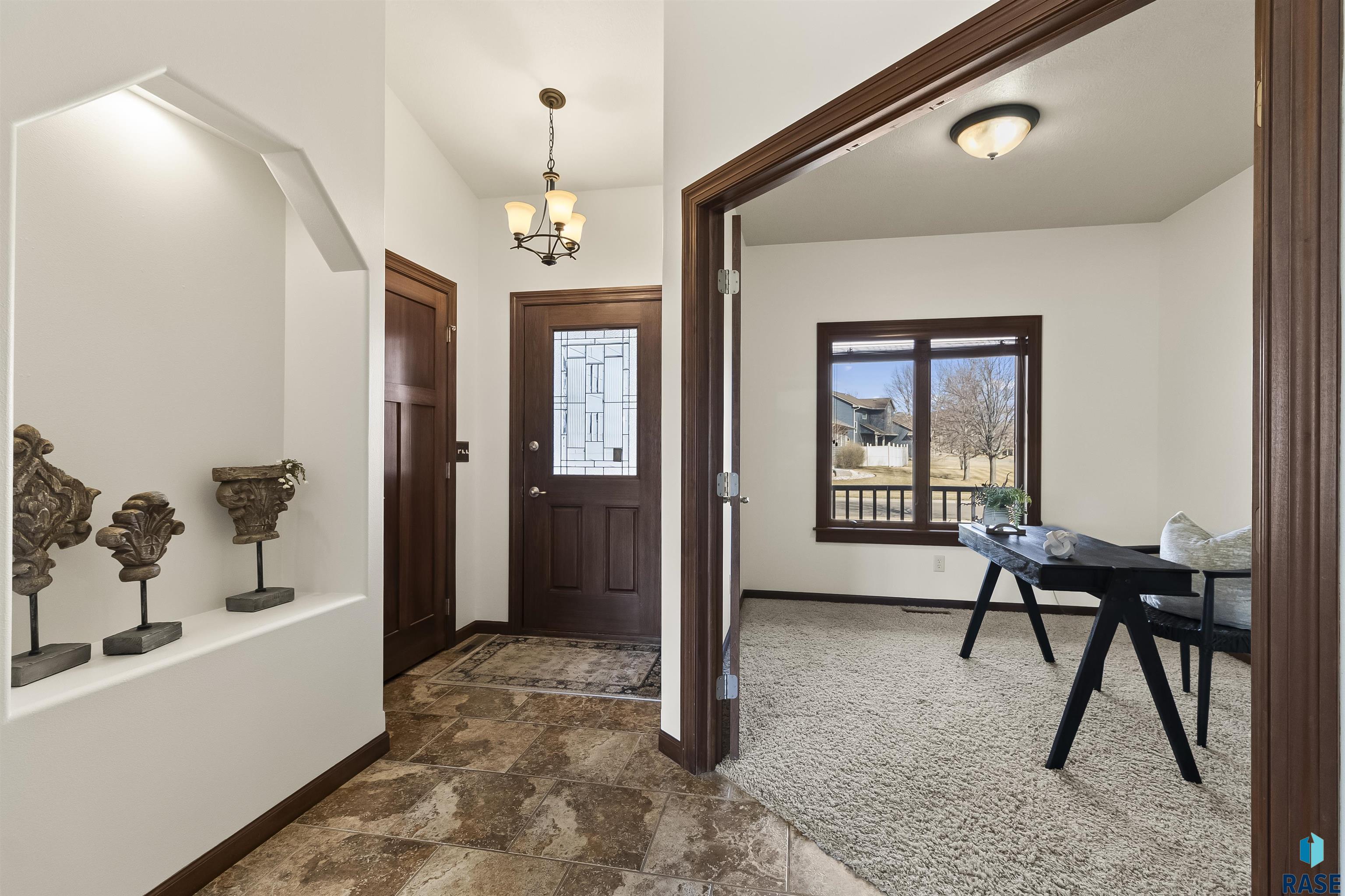 7801 W Chesapeake Ln Lane, Sioux Falls, South Dakota image 3