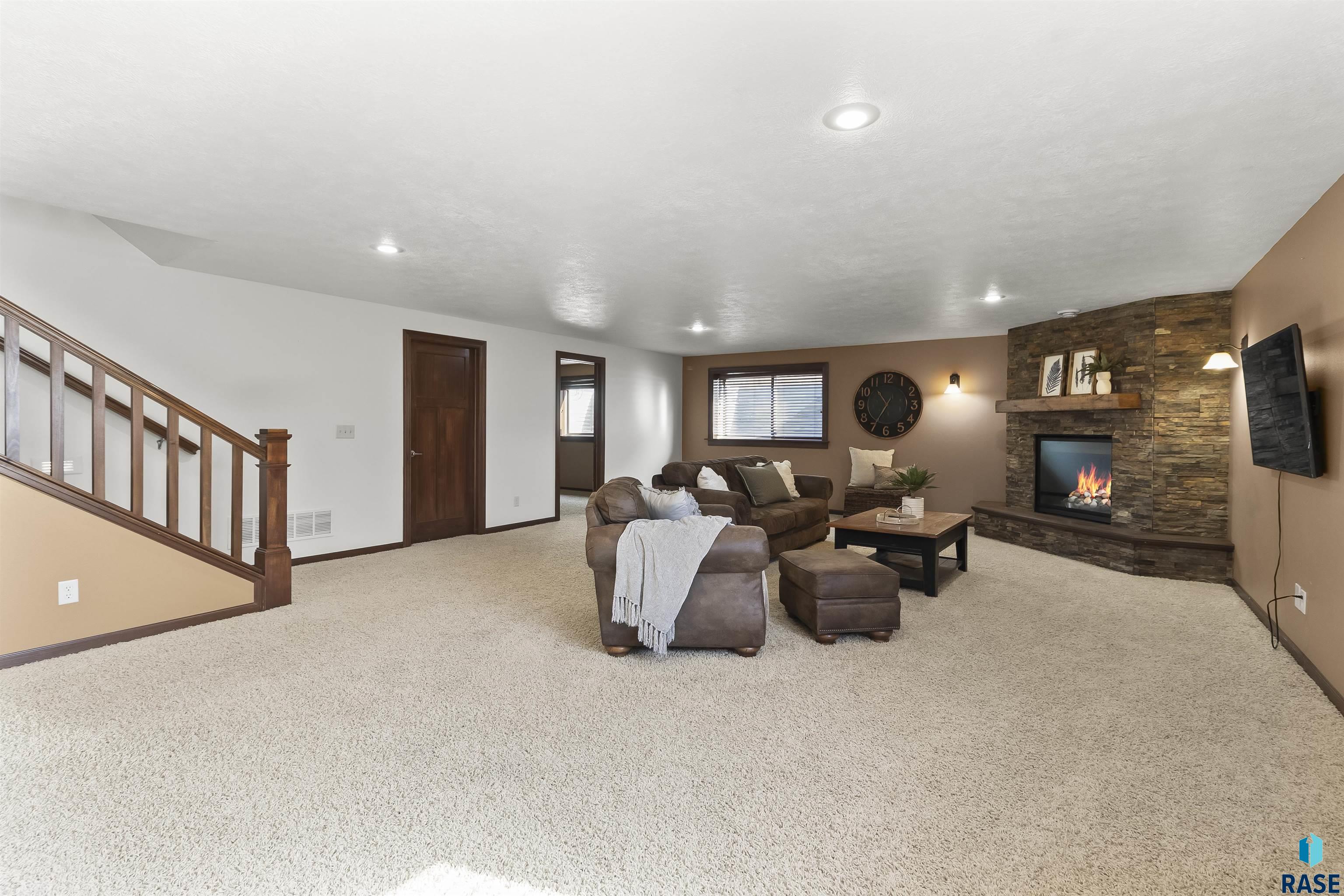 7801 W Chesapeake Ln Lane, Sioux Falls, South Dakota image 34