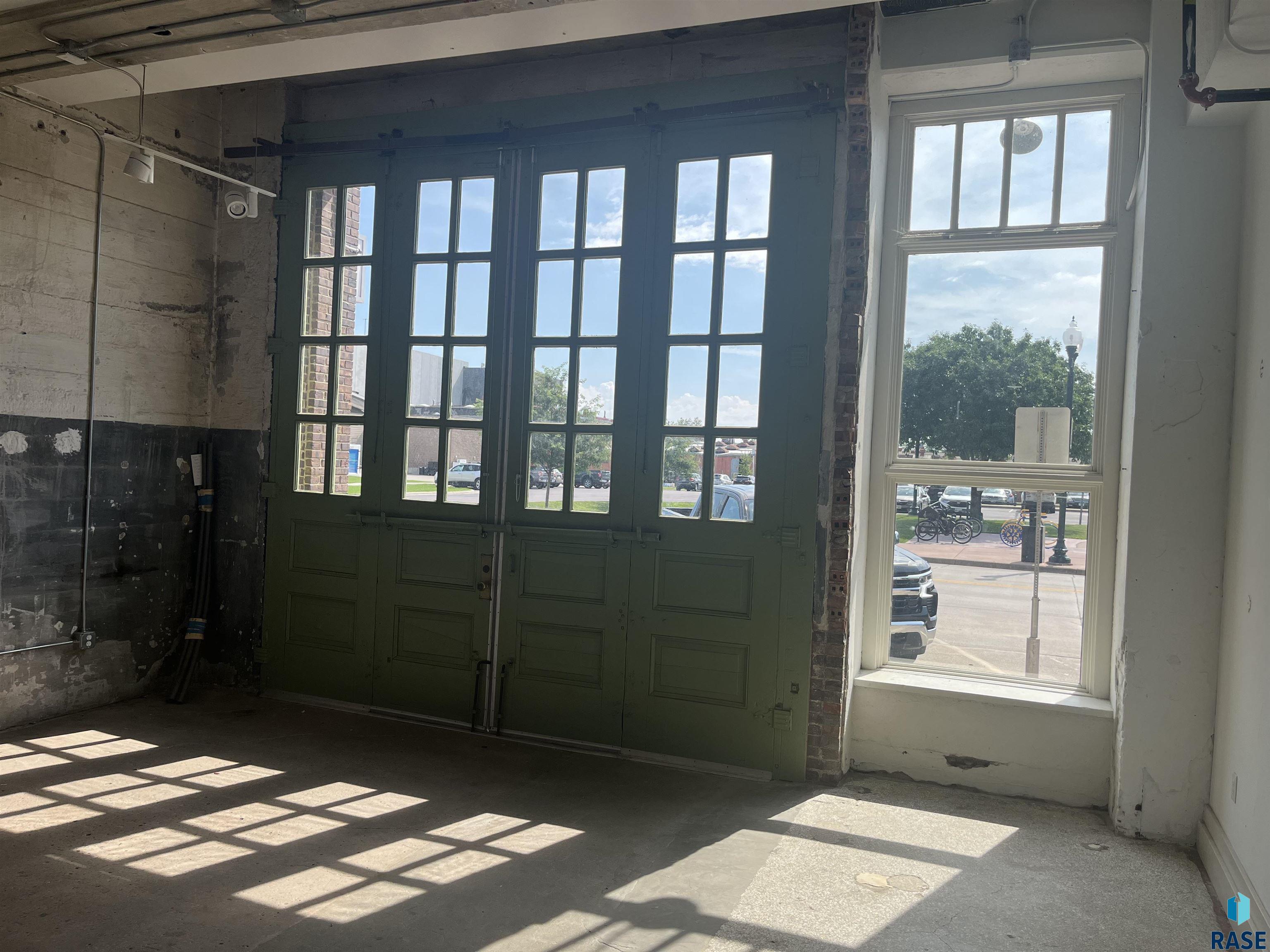 Sioux Falls, South Dakota 57104, United States, ,Commercial,Active,175345