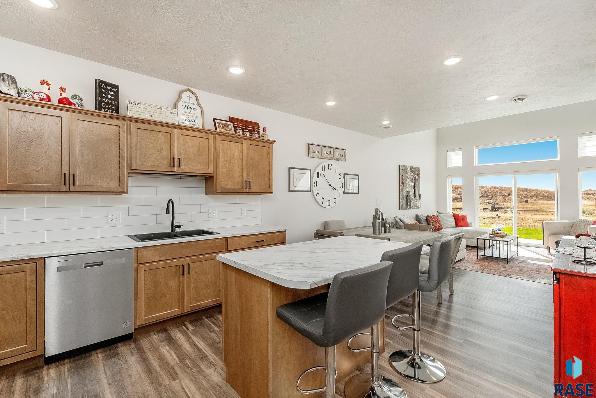 3505 S Chalice Pl Place, Sioux Falls, New Jersey image 3