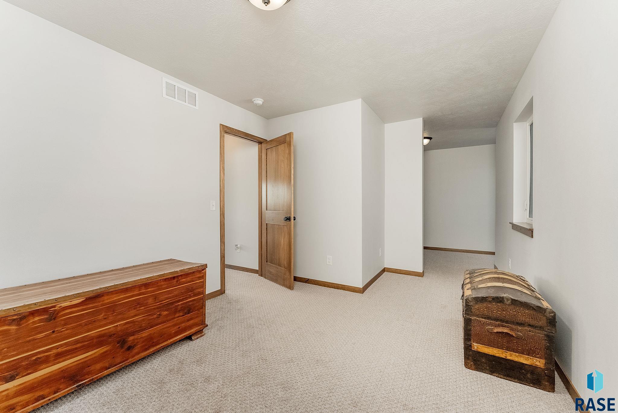 3505 S Chalice Pl Place, Sioux Falls, New Jersey image 23
