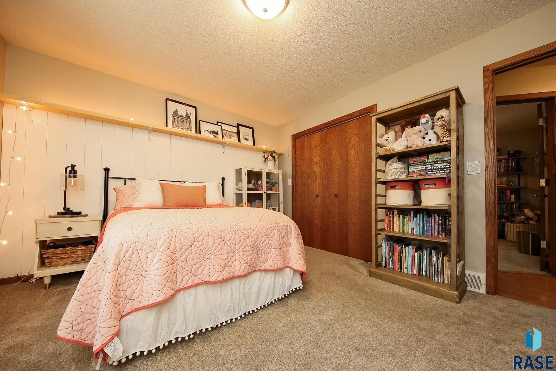 8309 W 42nd St Street, Sioux Falls, South Dakota image 26