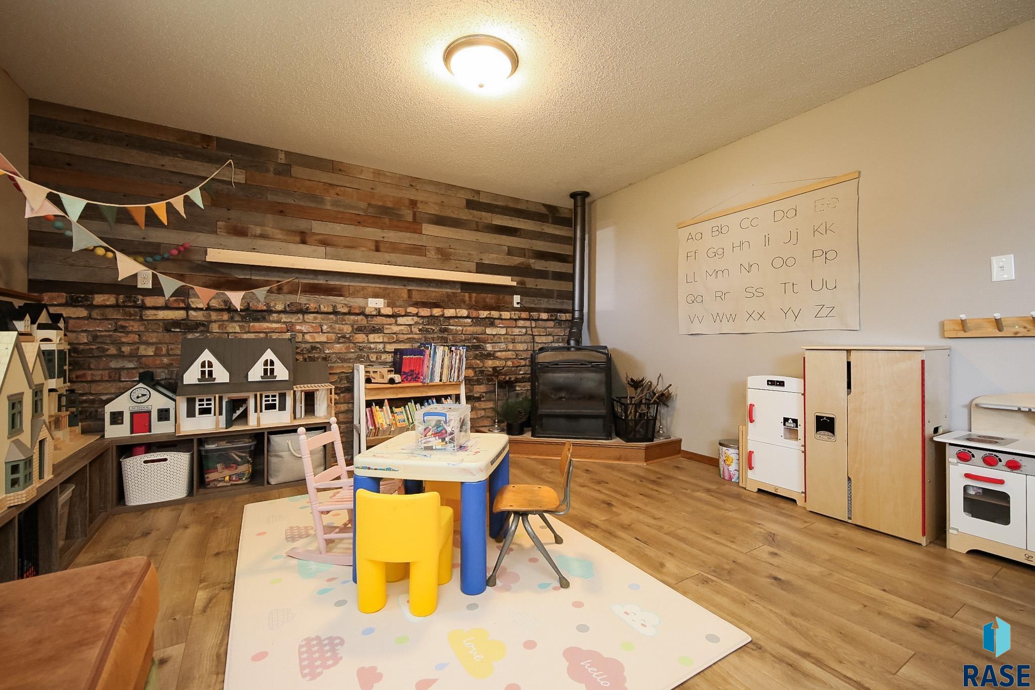 8309 W 42nd St Street, Sioux Falls, South Dakota image 32