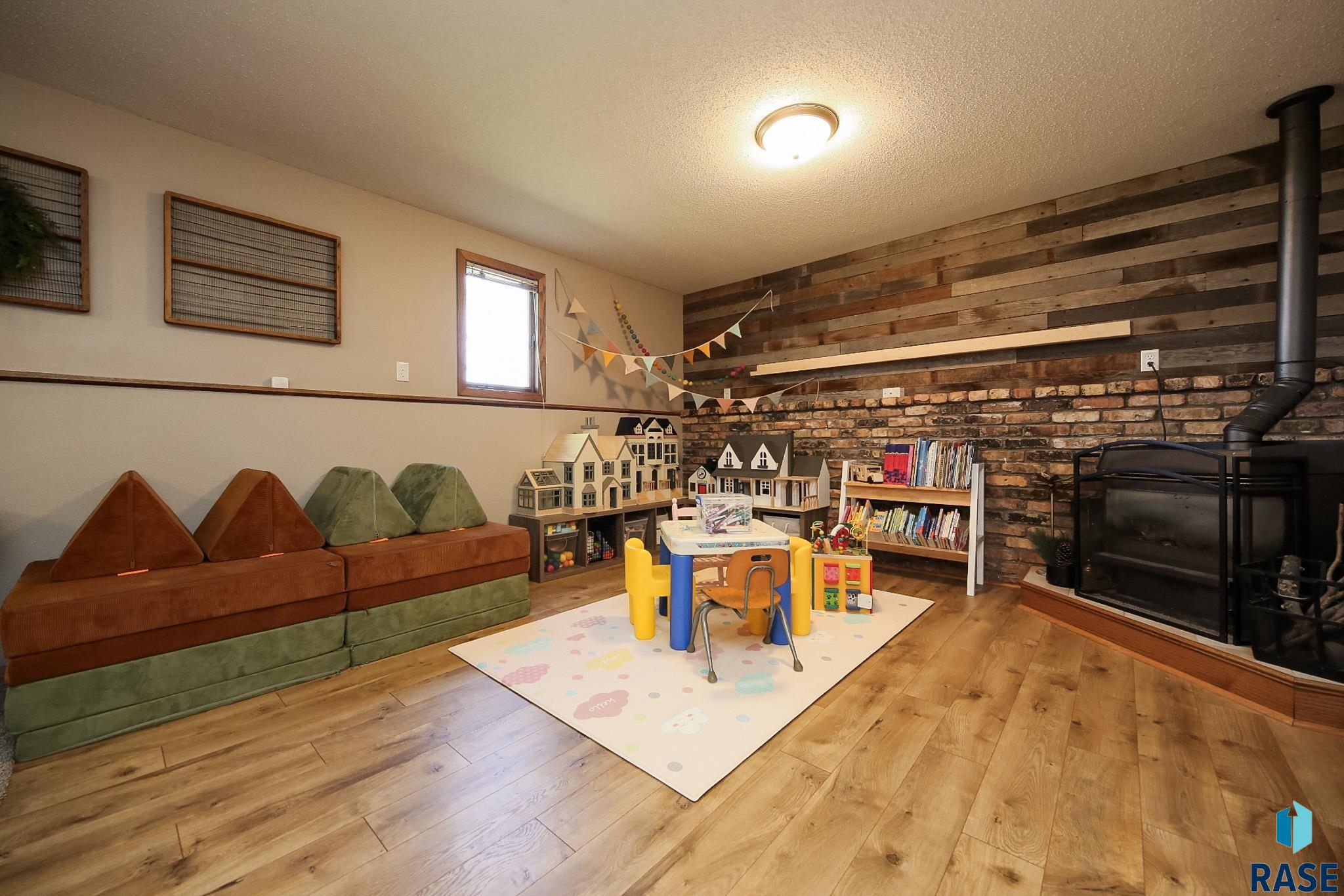 8309 W 42nd St Street, Sioux Falls, South Dakota image 33