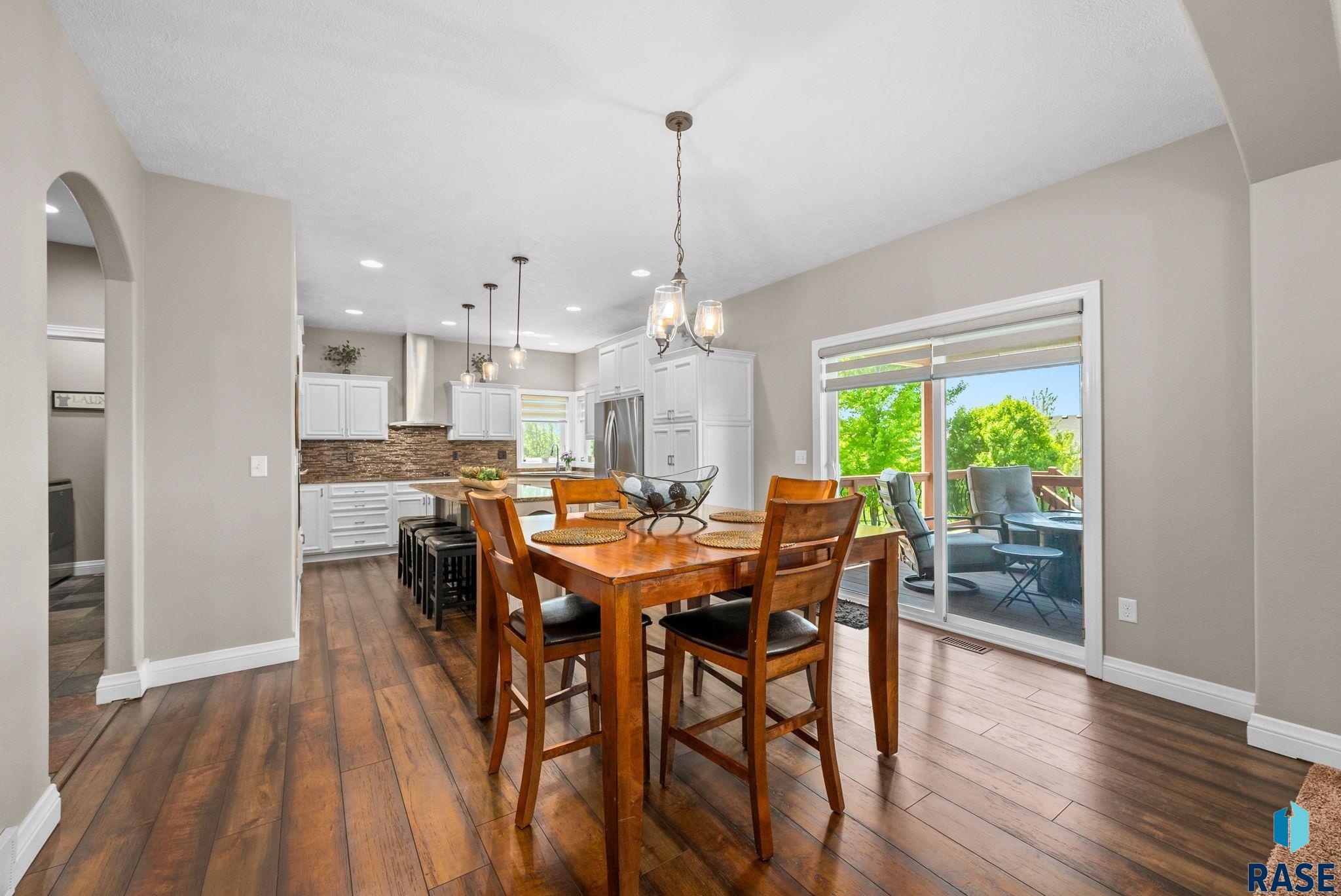 2413 S Purdue Ave Avenue, Sioux Falls, New Jersey image 9