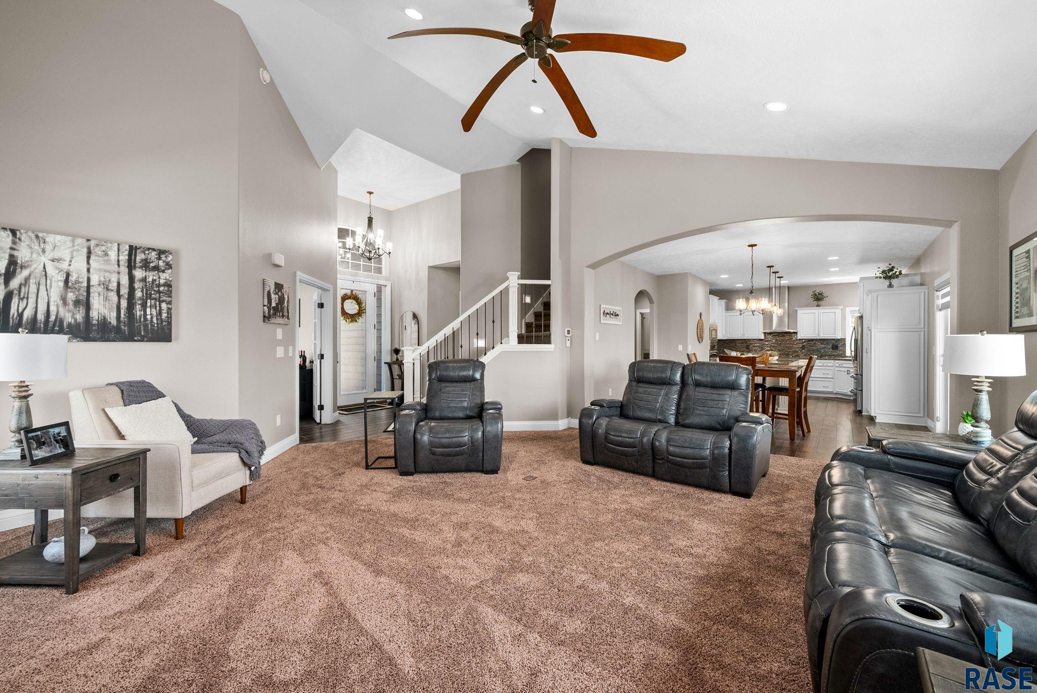 2413 S Purdue Ave Avenue, Sioux Falls, New Jersey image 8