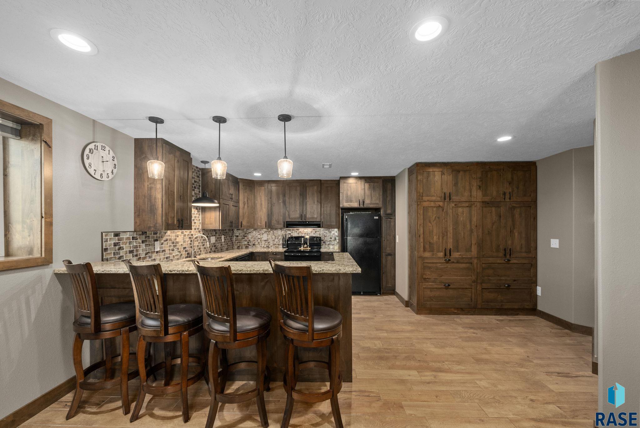 2413 S Purdue Ave Avenue, Sioux Falls, New Jersey image 30