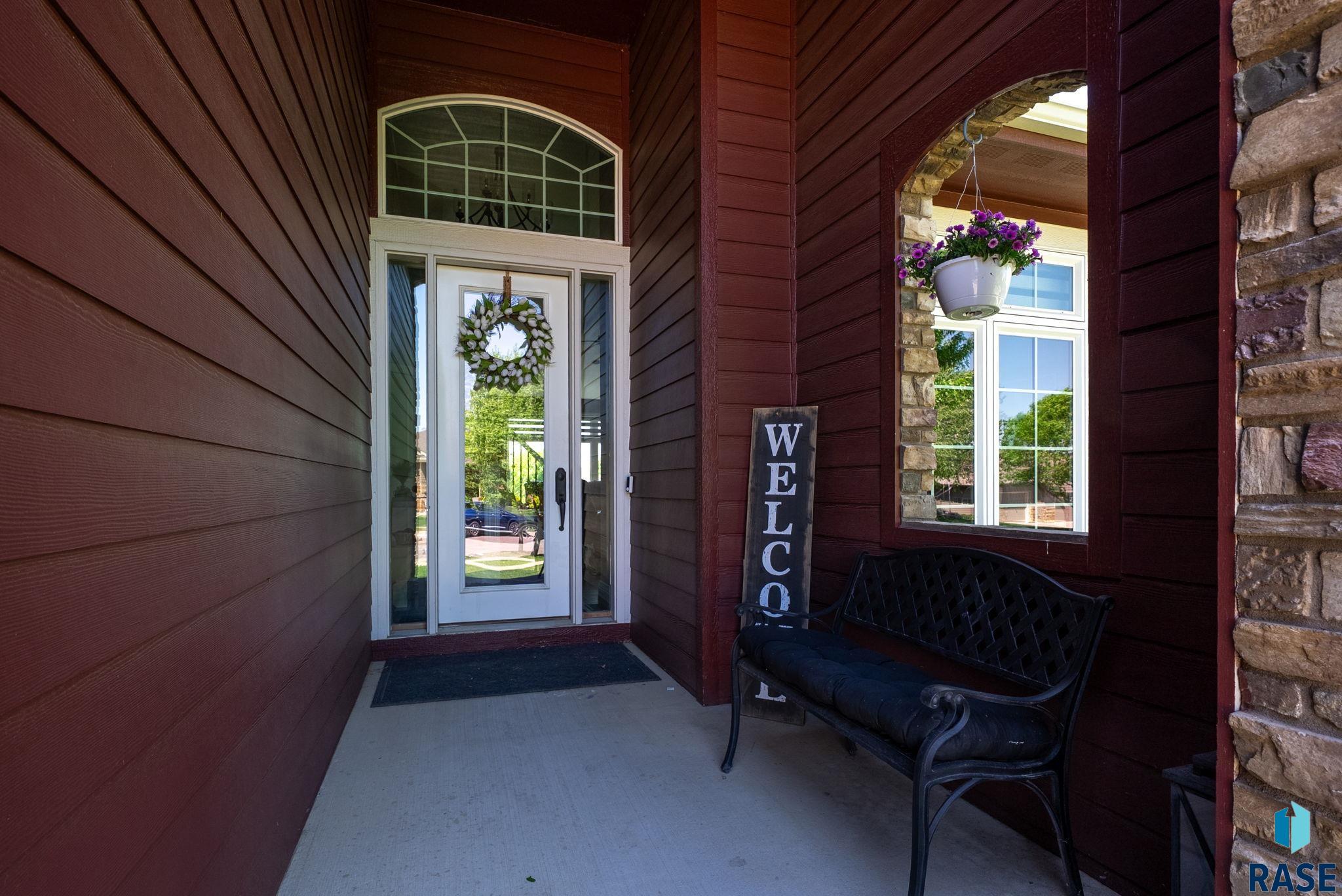 2413 S Purdue Ave Avenue, Sioux Falls, New Jersey image 2