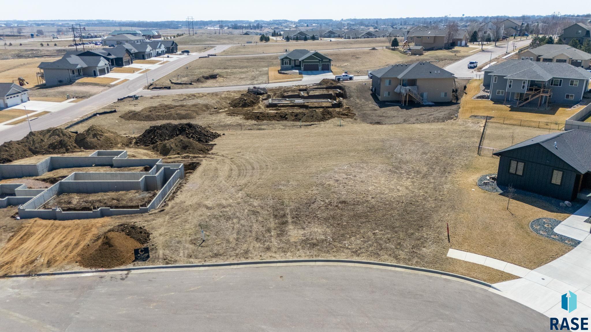 5505 E Marlowe Cir Circle, Sioux Falls, South Dakota image 1
