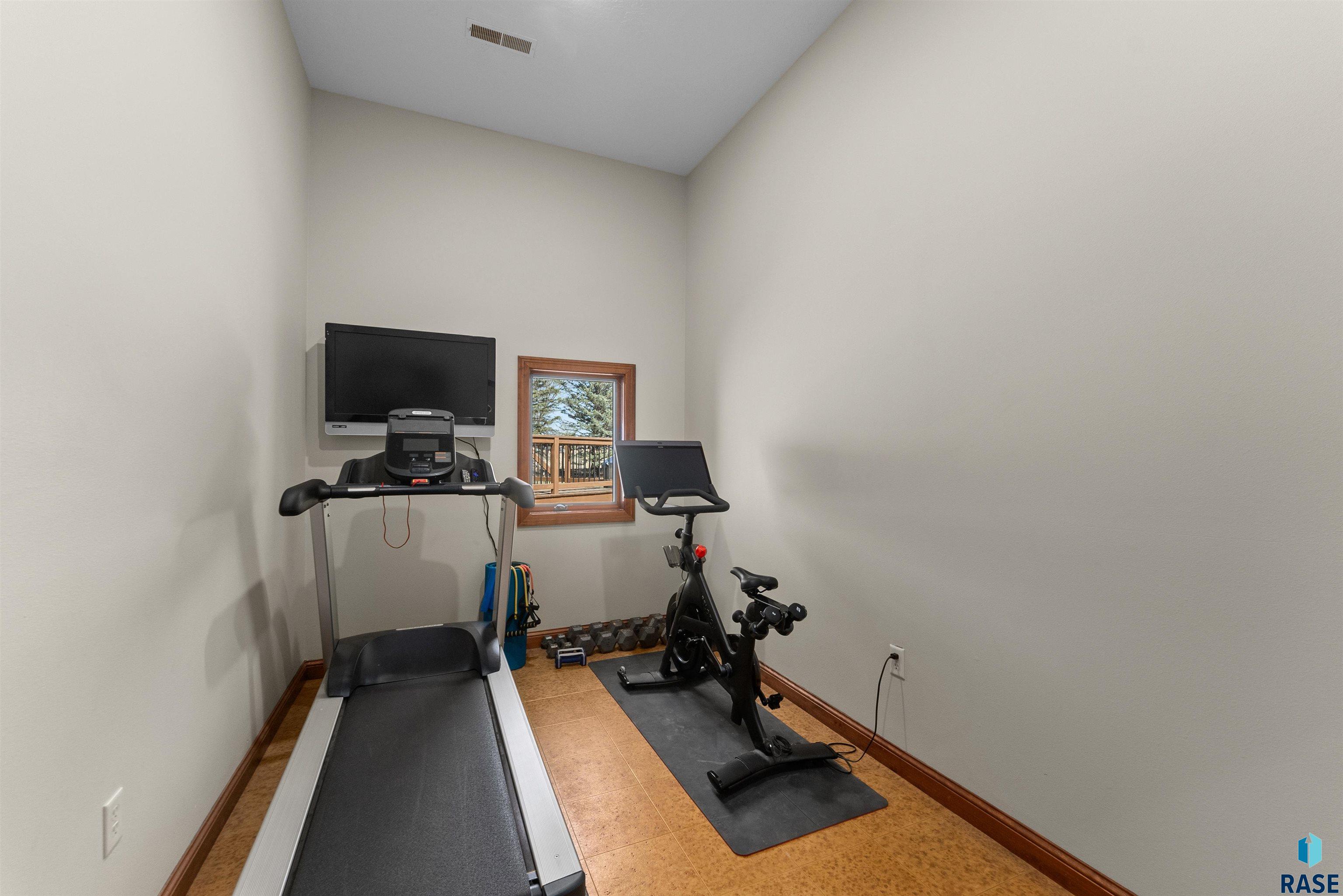 48106 Spring Valley Pl Place, Brandon, New Jersey image 37