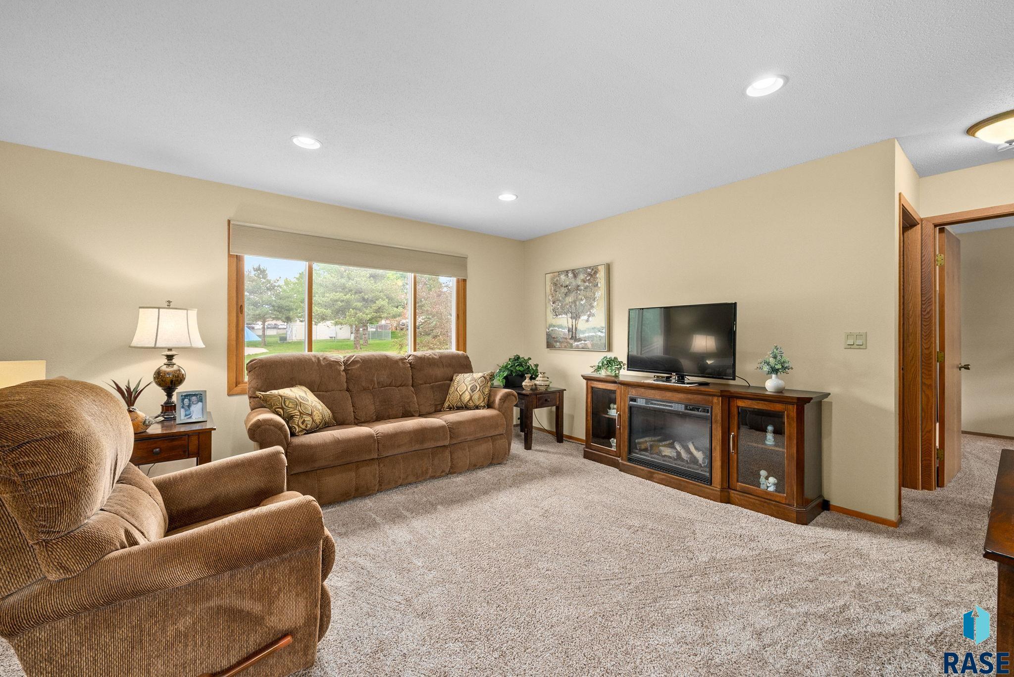 4401 E 28th St Street, Sioux Falls, New Jersey image 7