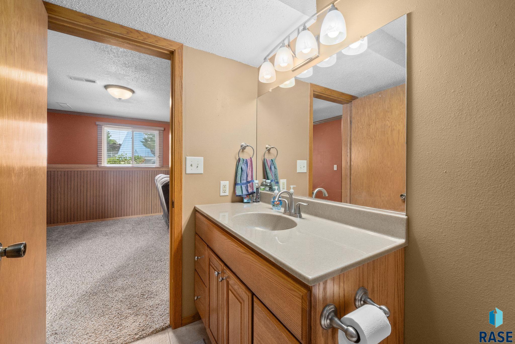 4401 E 28th St Street, Sioux Falls, New Jersey image 34