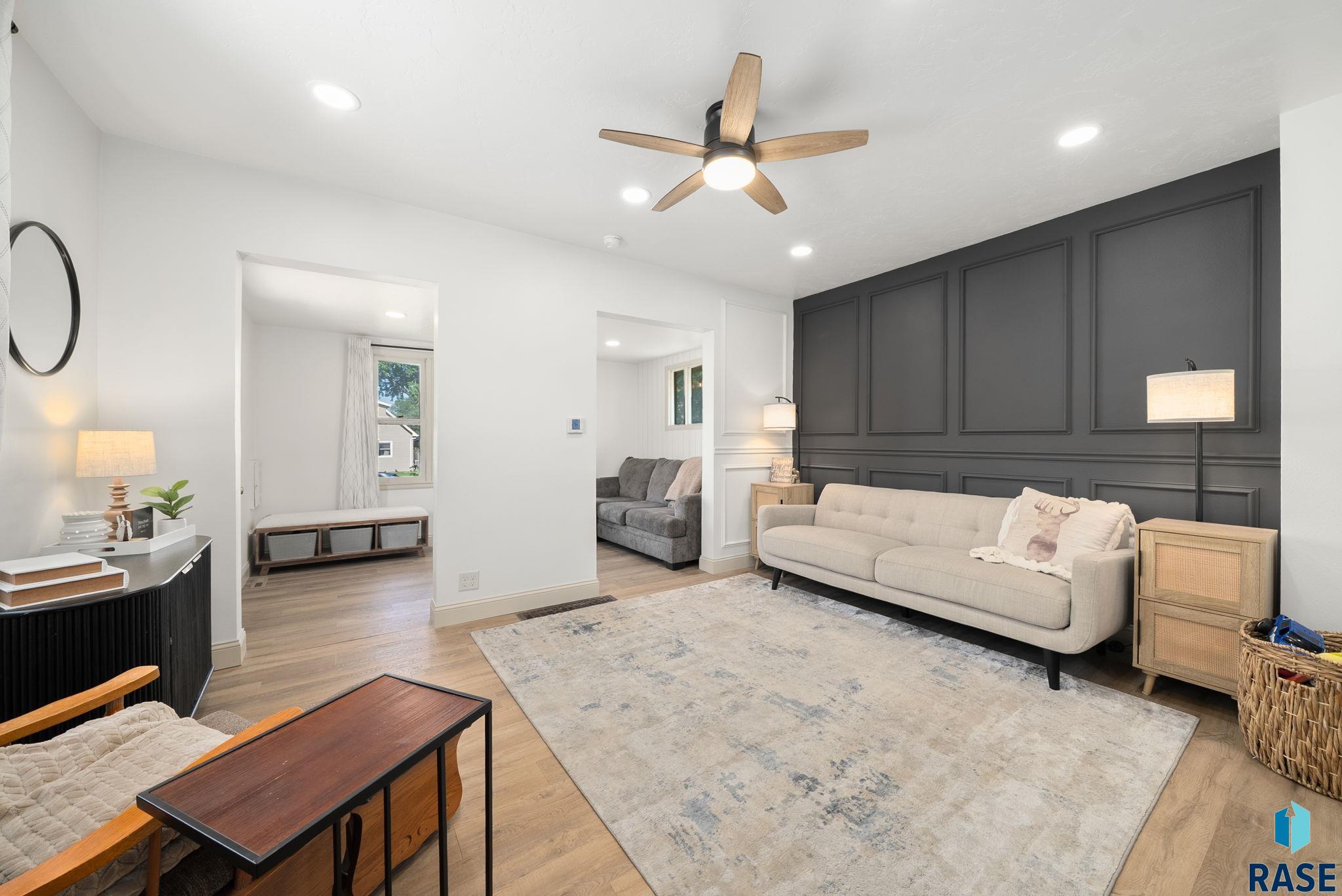 Sioux Falls, South Dakota 57103, United States, 3 Bedrooms Bedrooms, ,2 BathroomsBathrooms,Residential,Active,168655