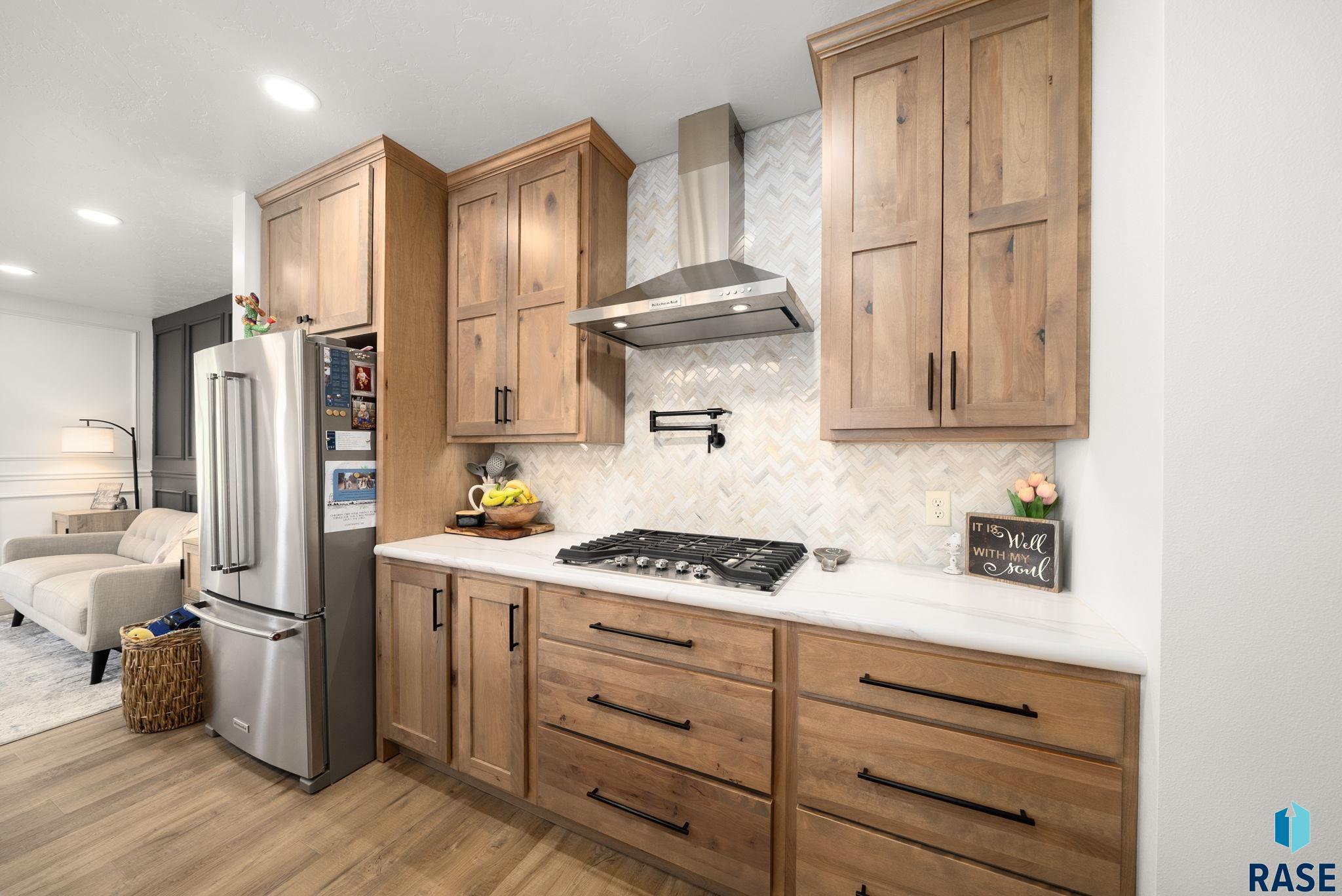 Sioux Falls, South Dakota 57103, United States, 3 Bedrooms Bedrooms, ,2 BathroomsBathrooms,Residential,Active,168655